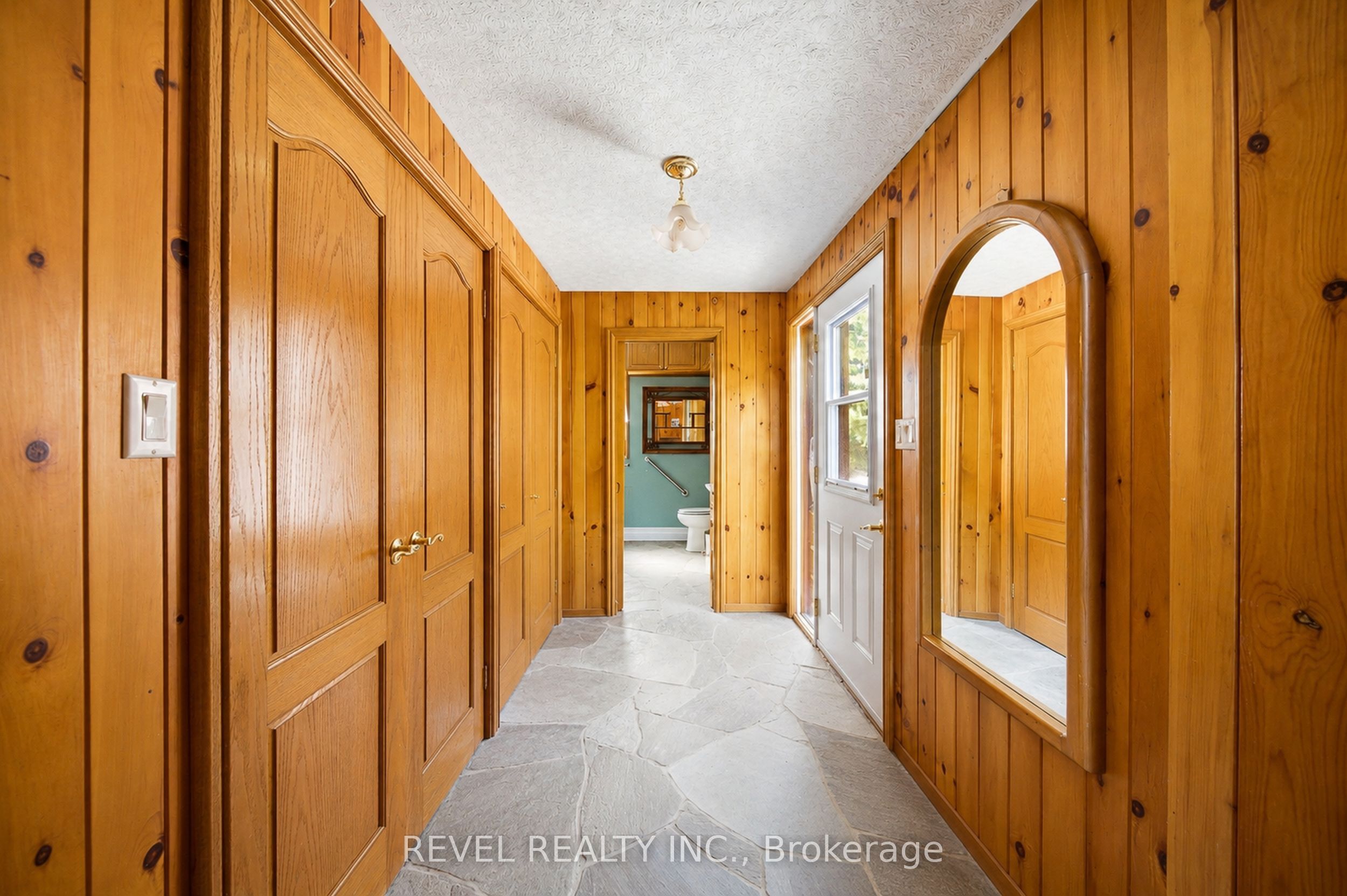 3156 Escarpment Side Road Property Photo 9