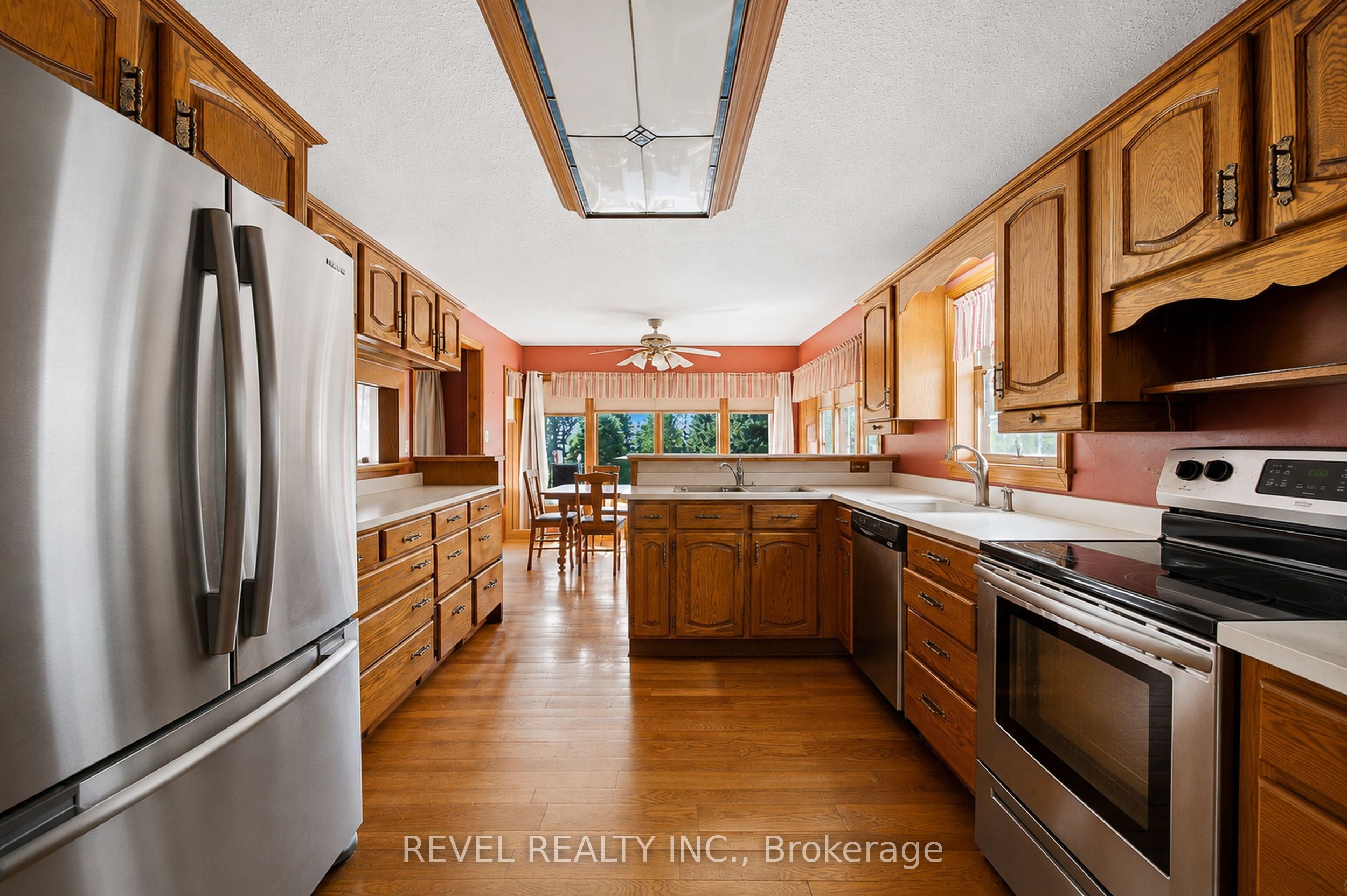 3156 Escarpment Side Road Property Photo 11