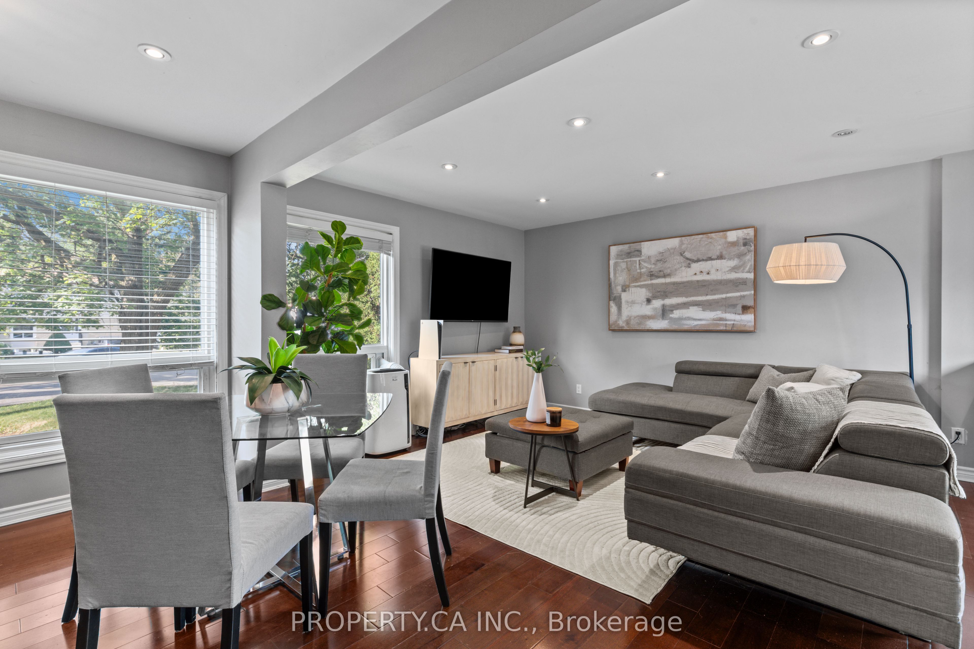 37 Gladstone Square Property Photo 8
