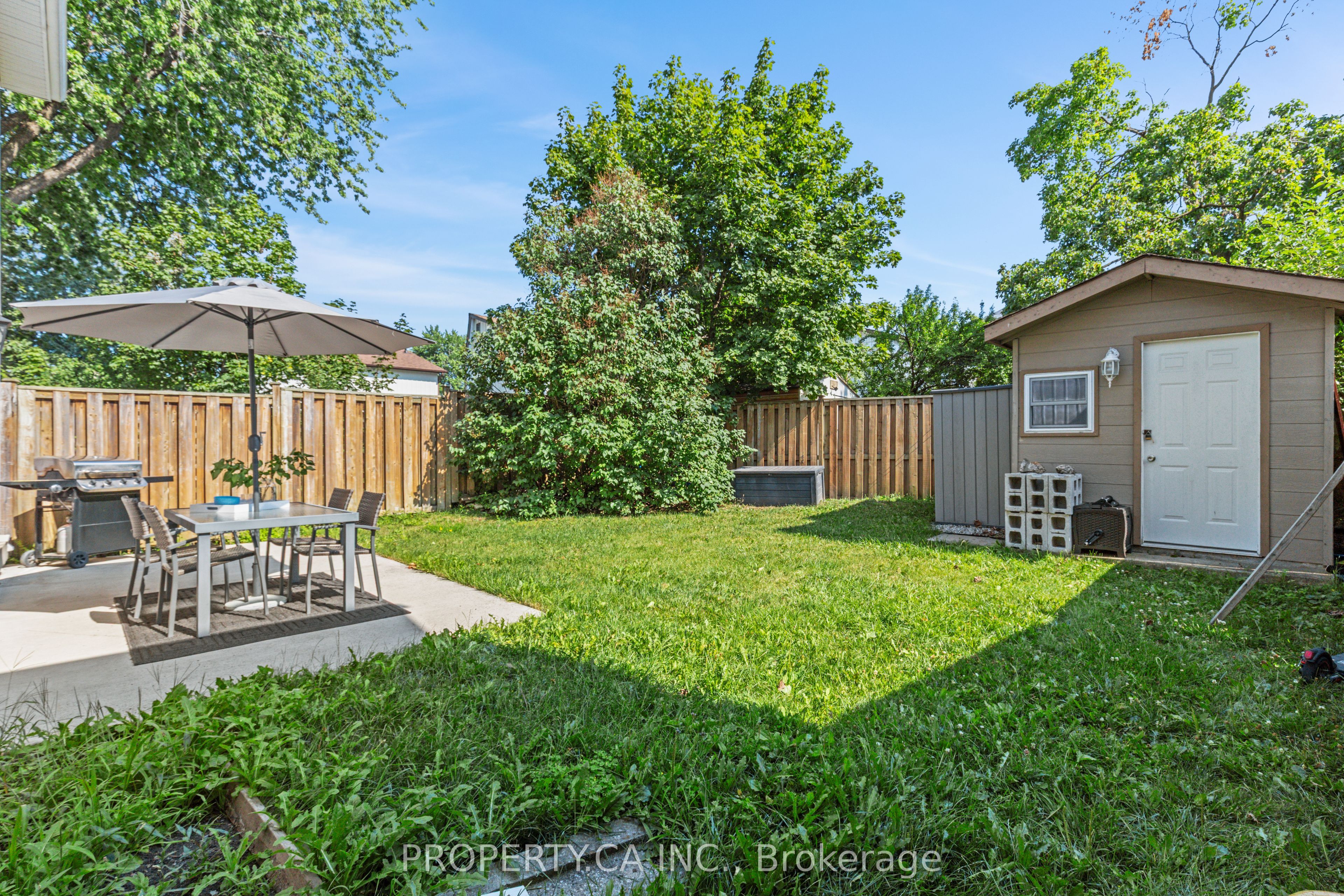 37 Gladstone Square Property Photo 27
