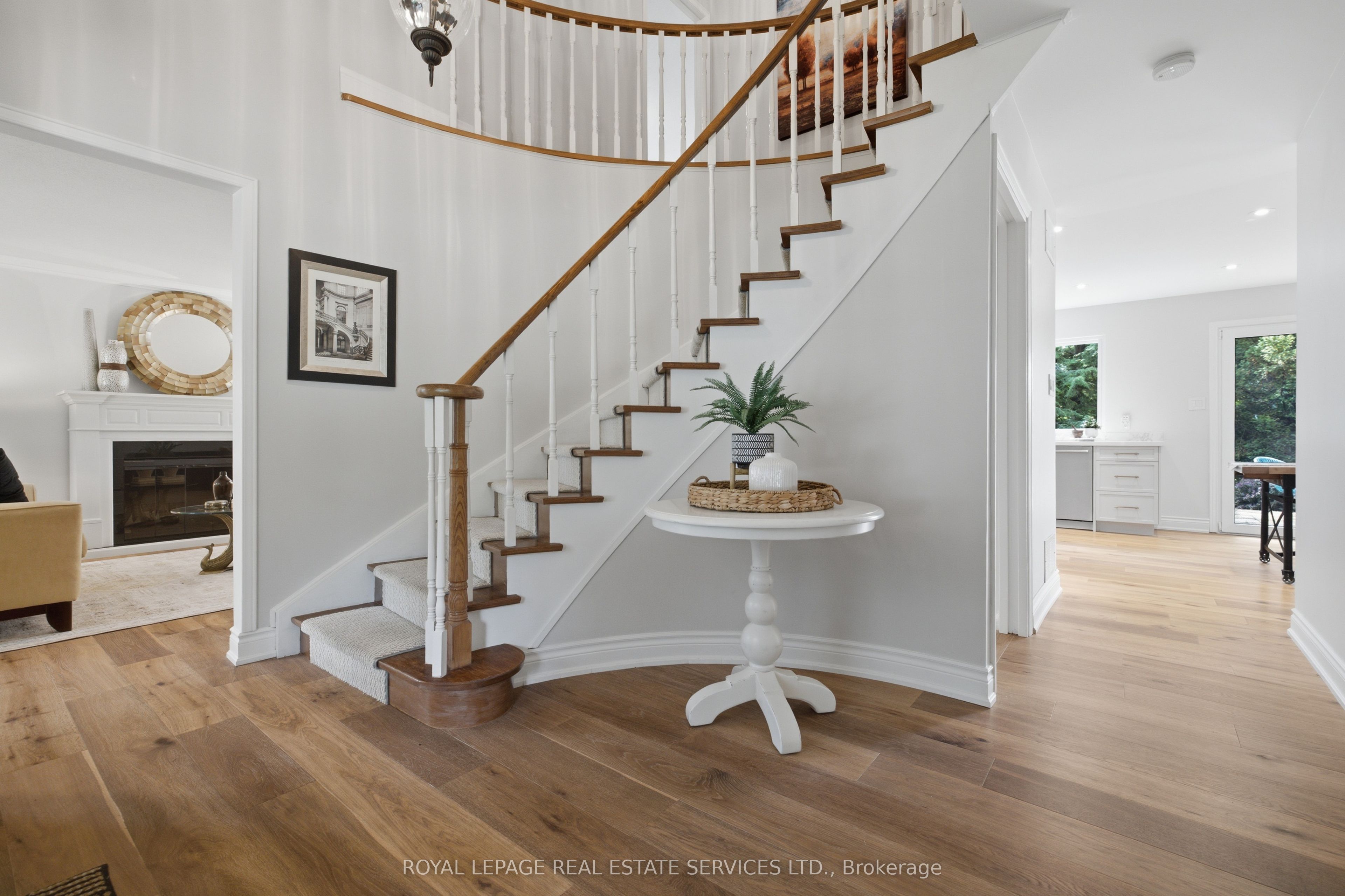11 Regency Court Property Photo 8