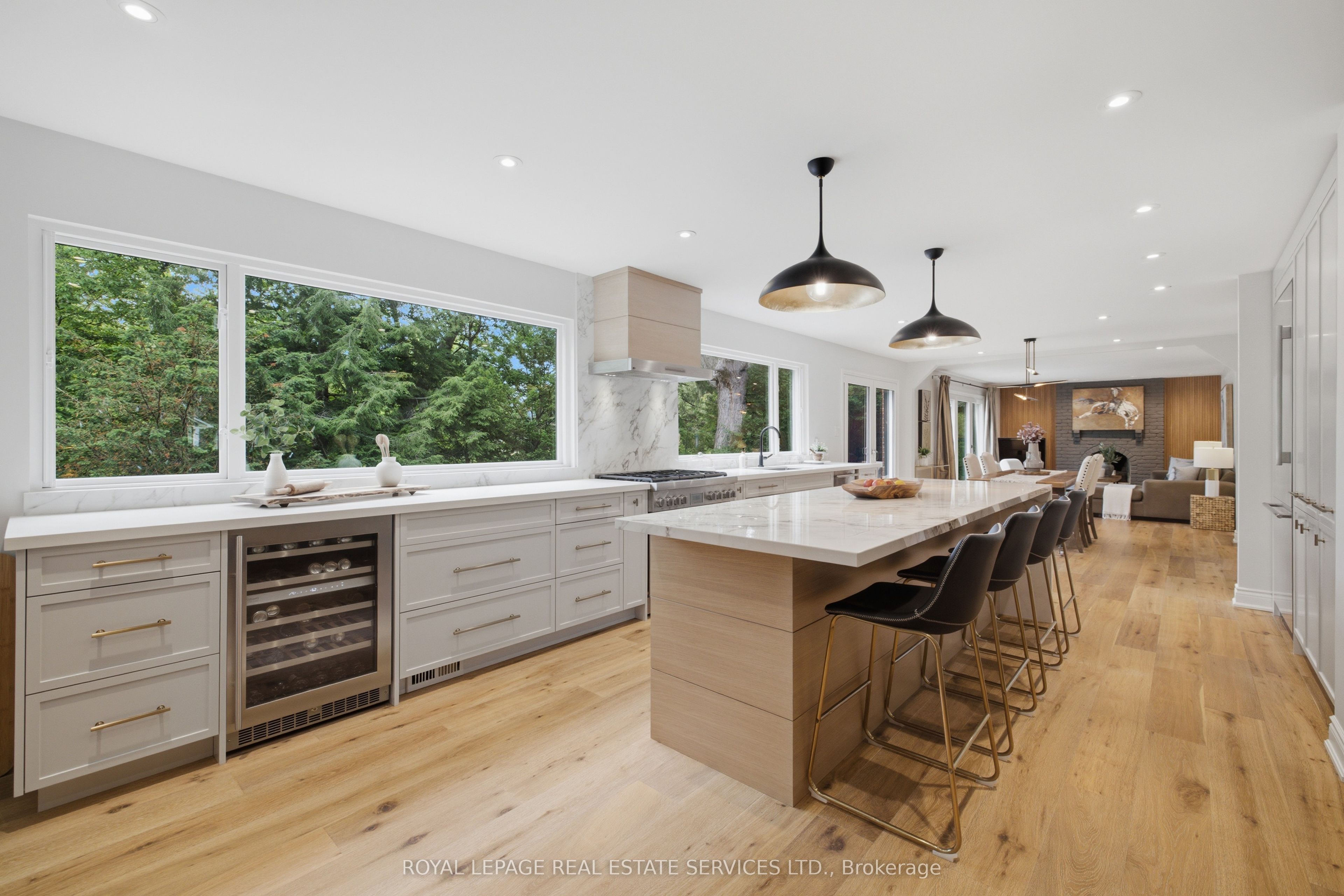 11 Regency Court Property Photo 13
