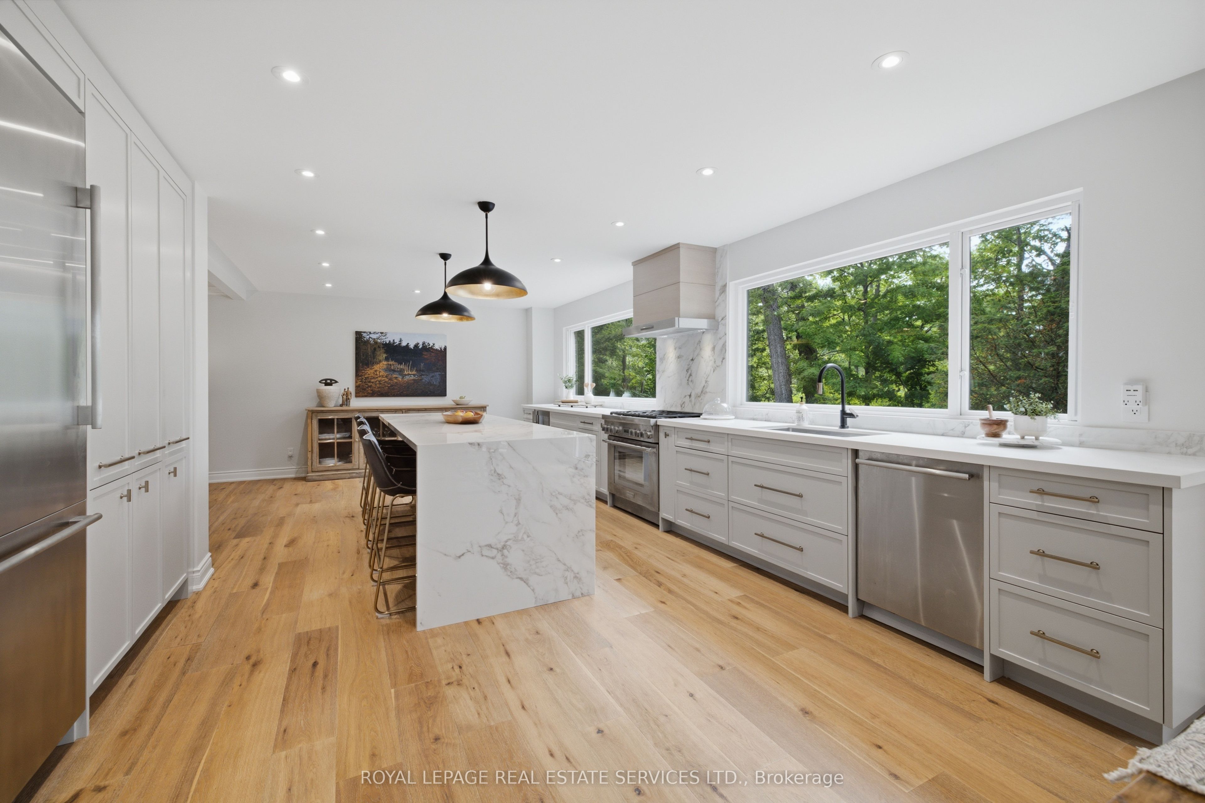 11 Regency Court Property Photo 14
