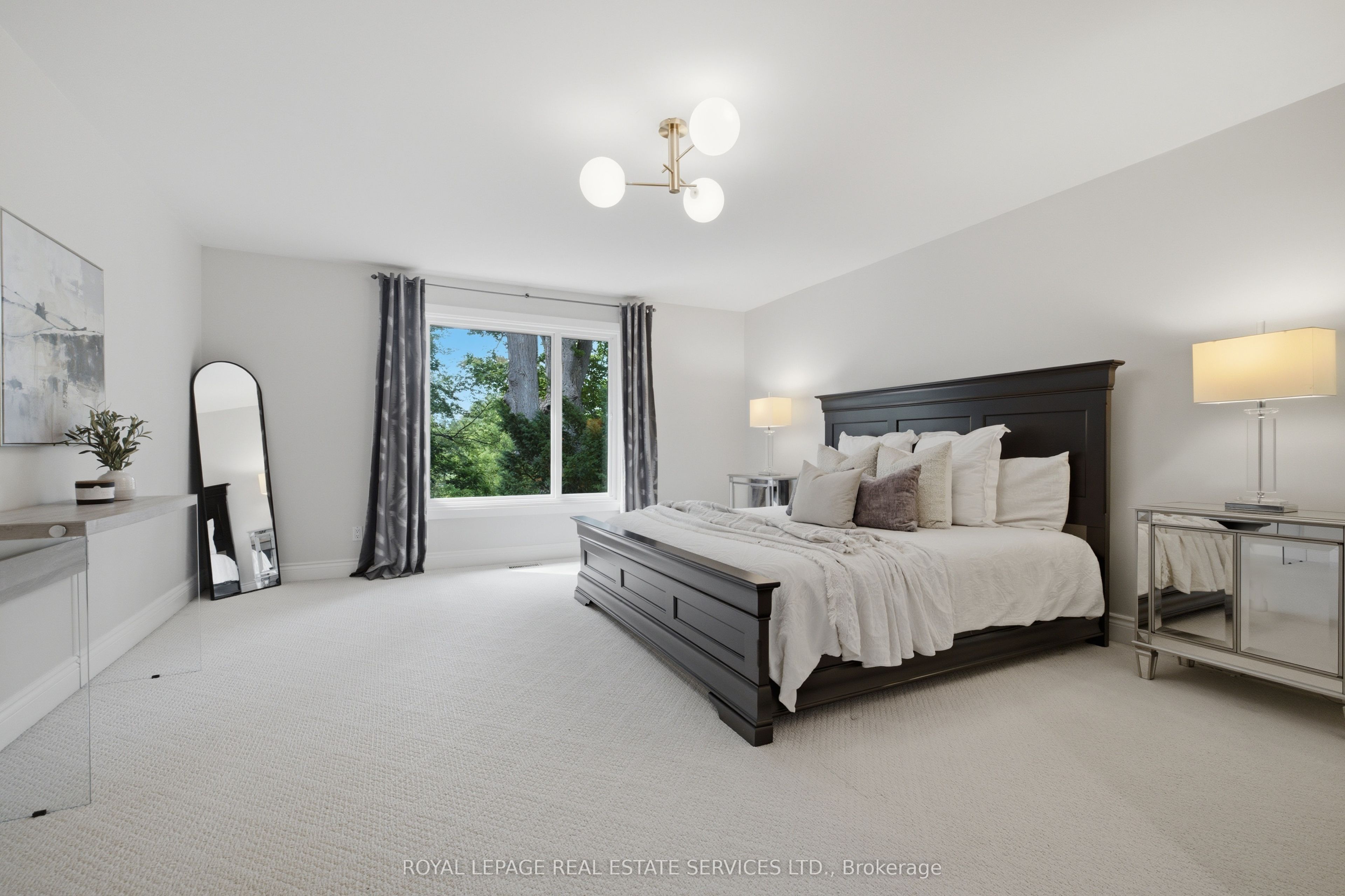 11 Regency Court Property Photo 23