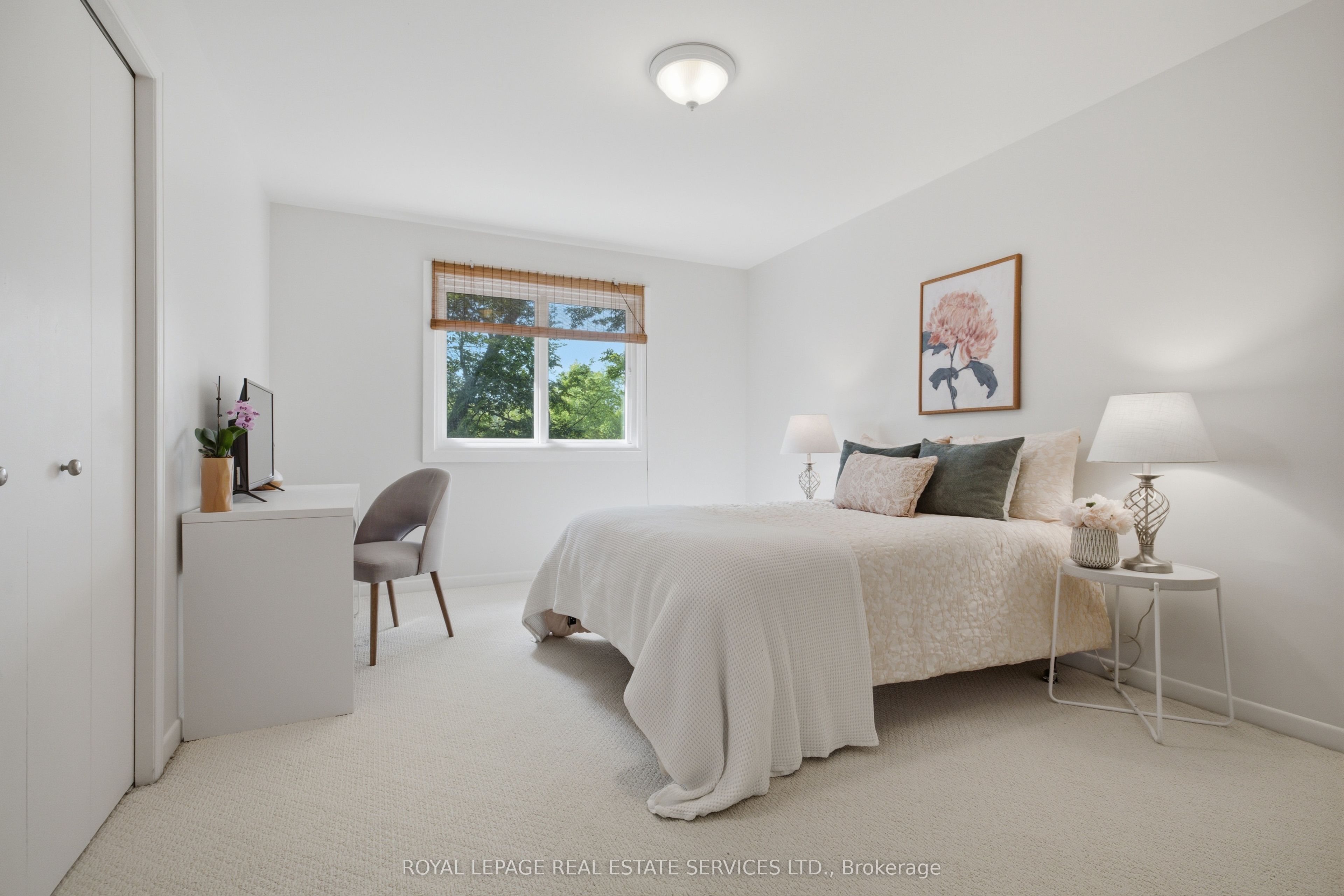 11 Regency Court Property Photo 27