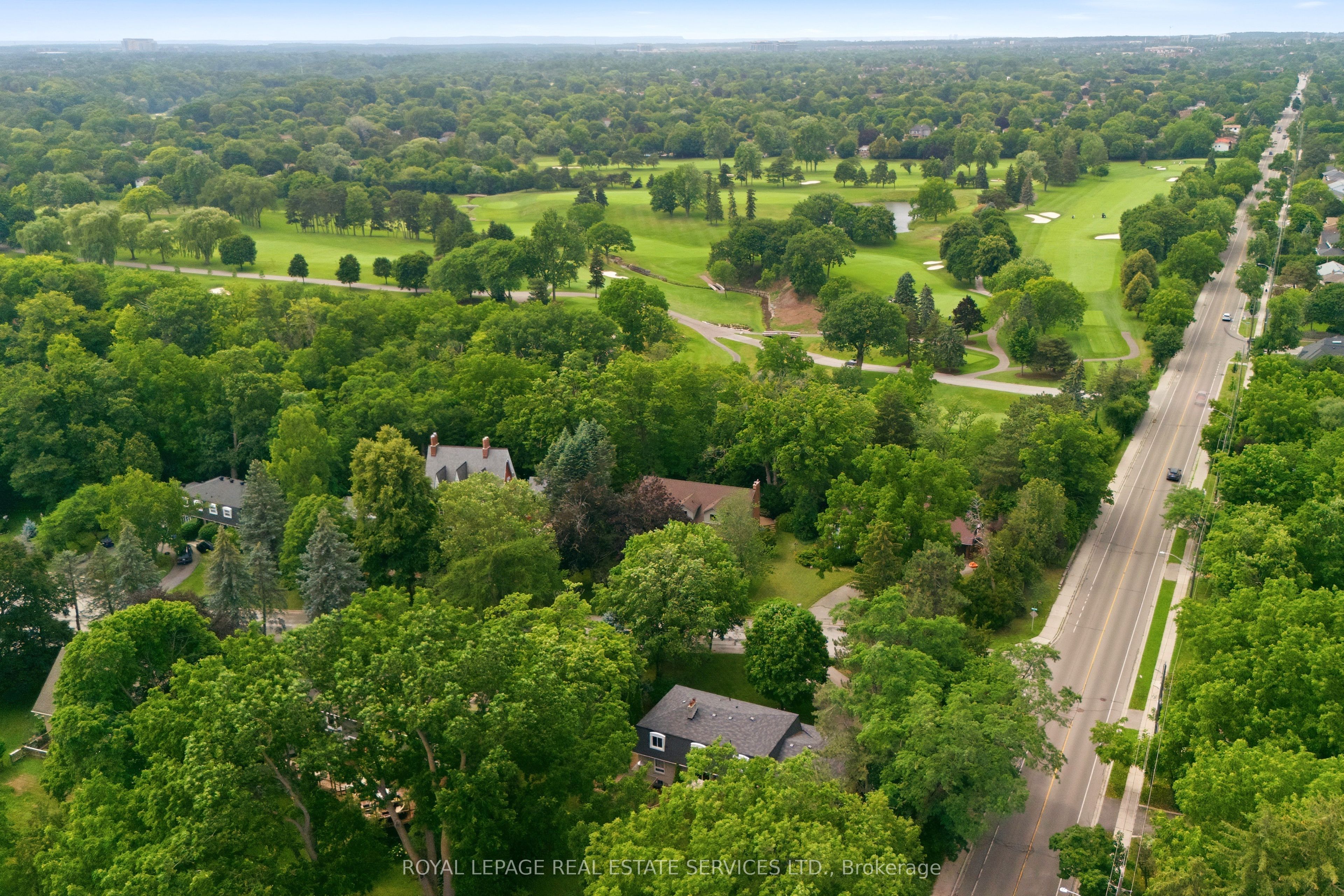 11 Regency Court Property Photo 45