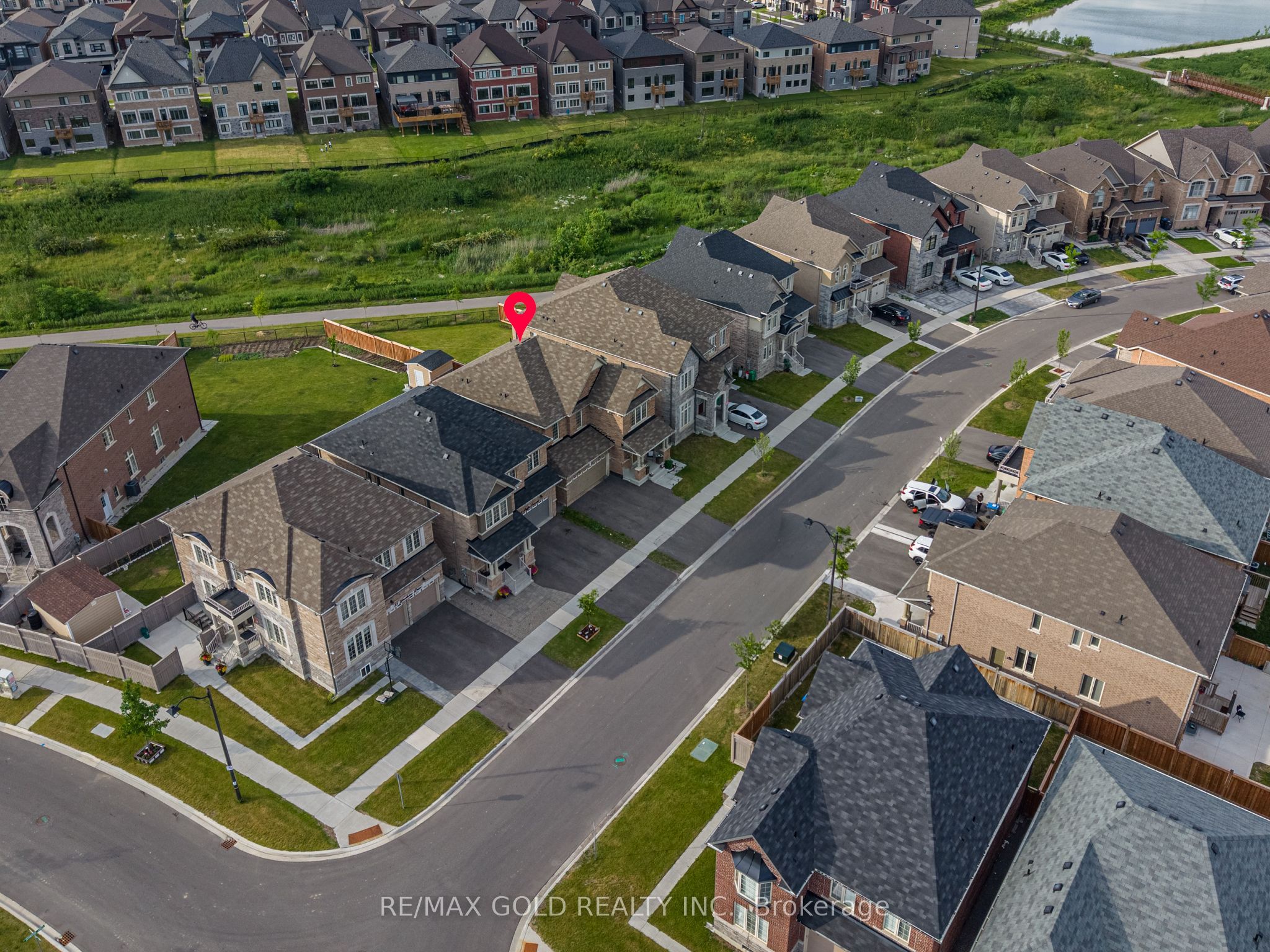 66 Puffin Crescent Property Photo 1