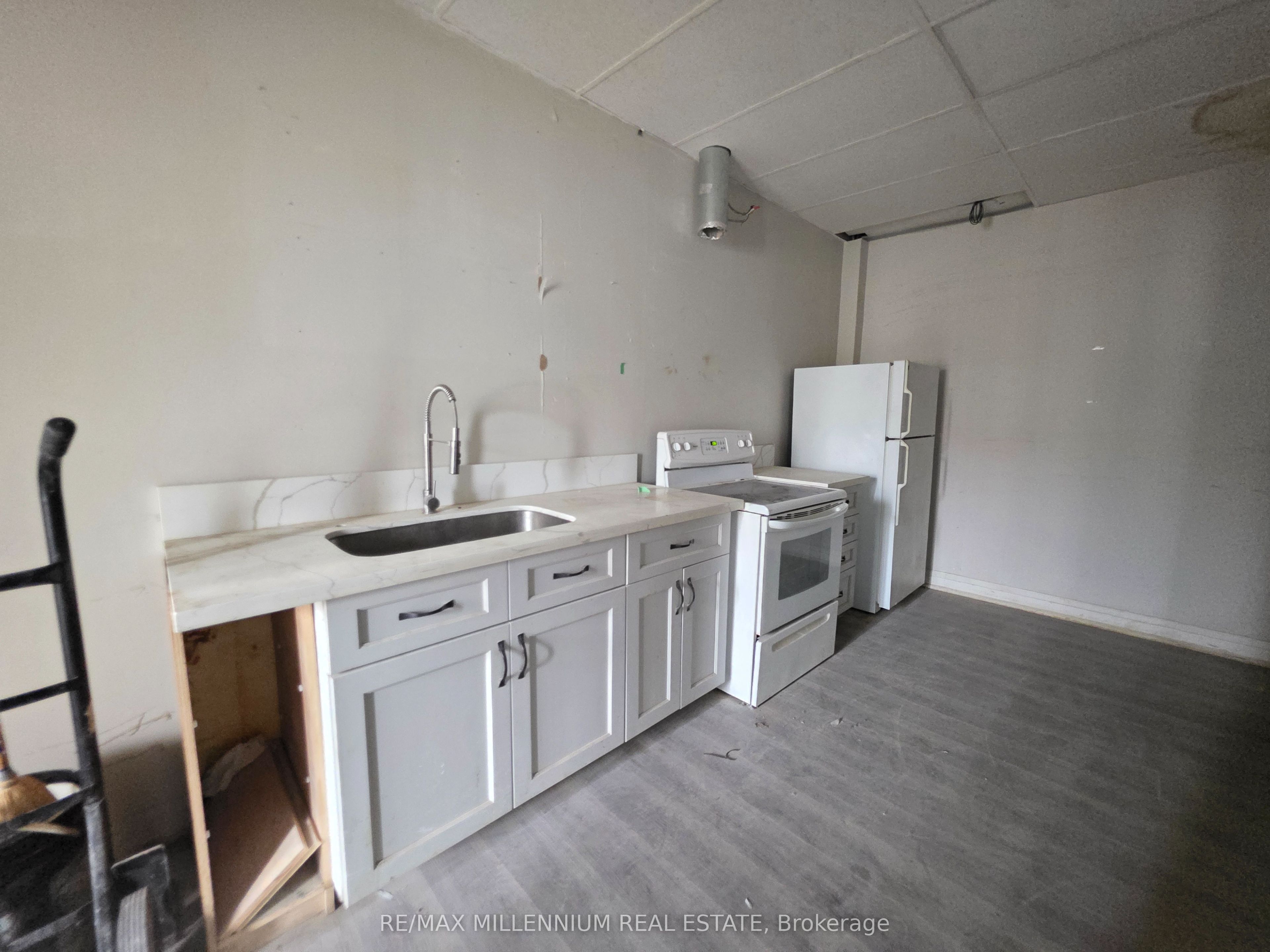 465 Norfinch Drive 1 Property Photo 14