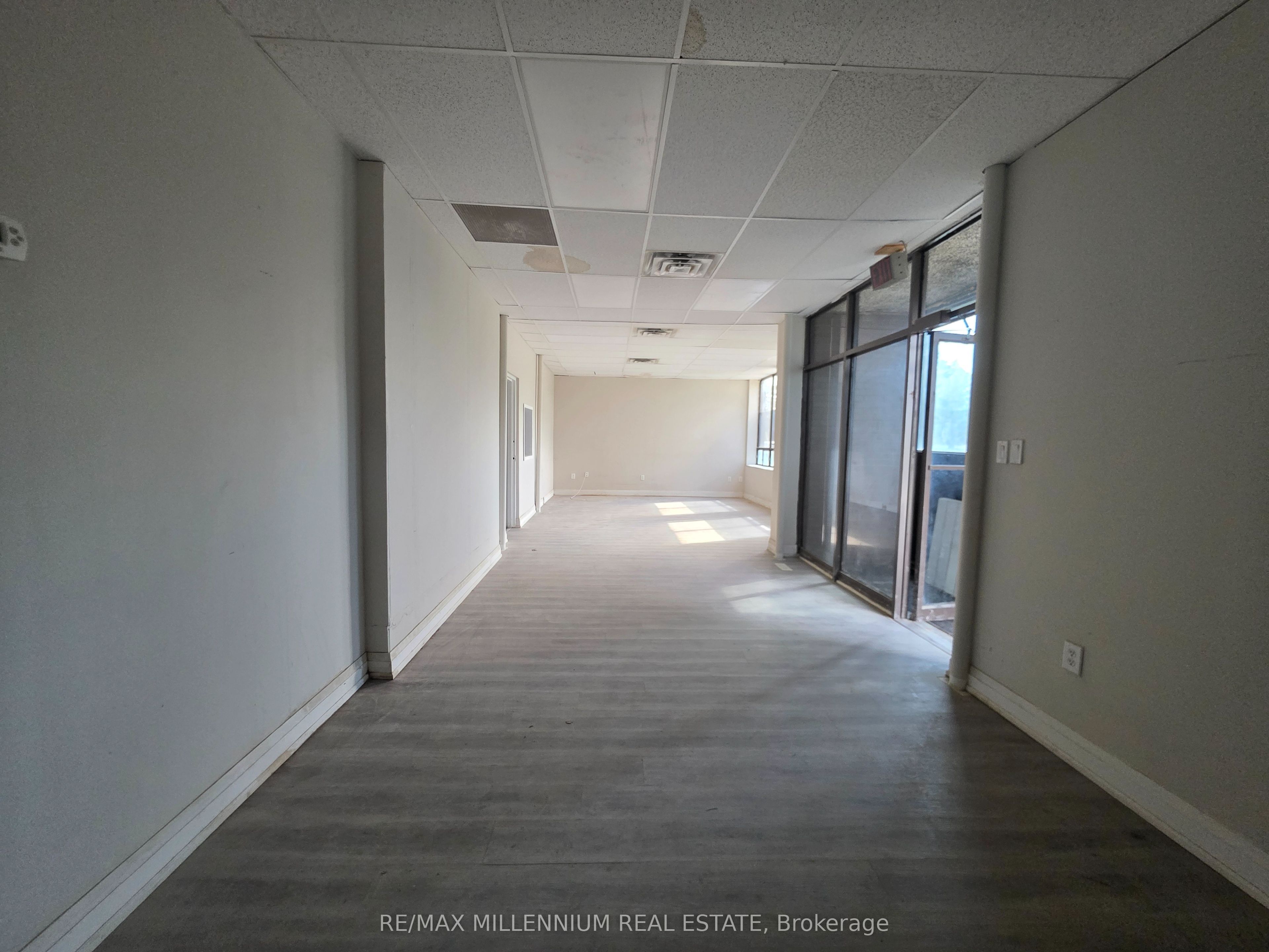 465 Norfinch Drive 1 Property Photo 16