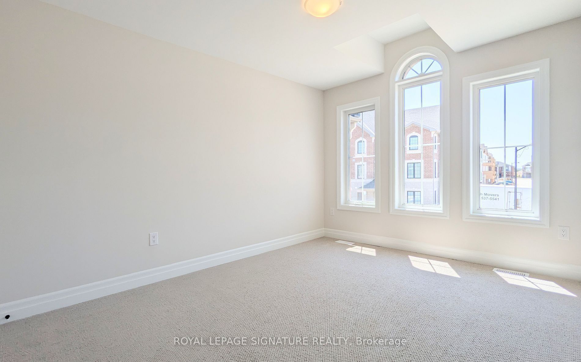 1225 Manitou Way Property Photo 6