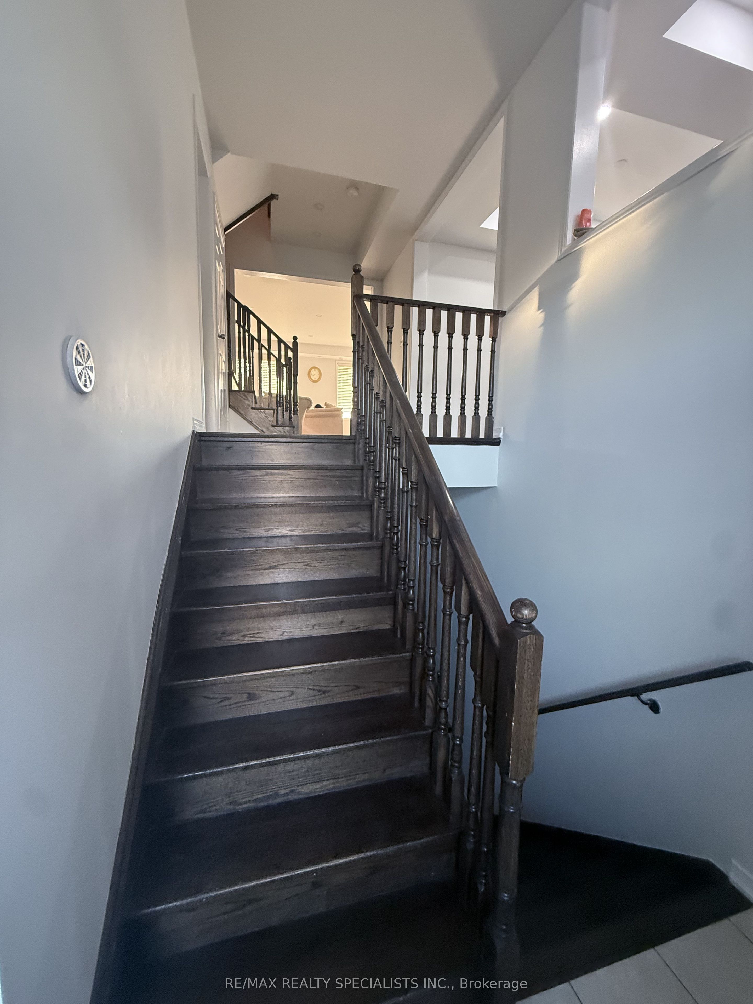 54 Chesterwood Crescent Property Photo 8