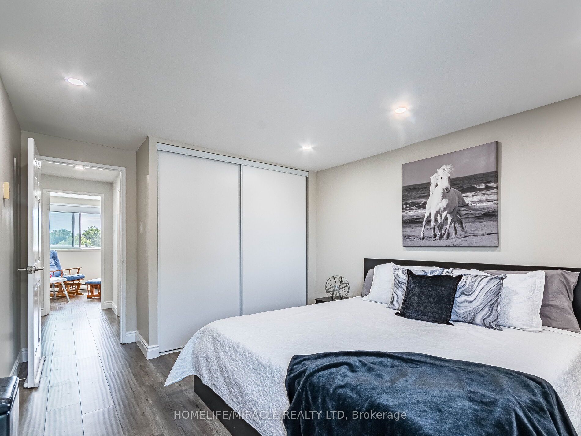 180 Mississauga Valley Boulevard 124 Property Photo 15