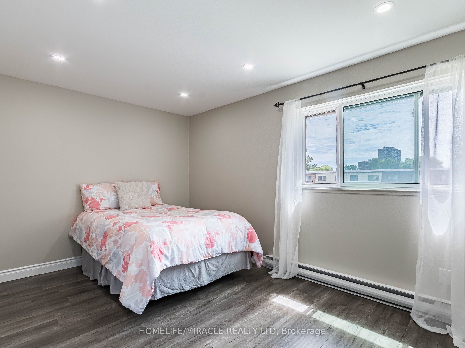 180 Mississauga Valley Boulevard 124 Property Photo 28