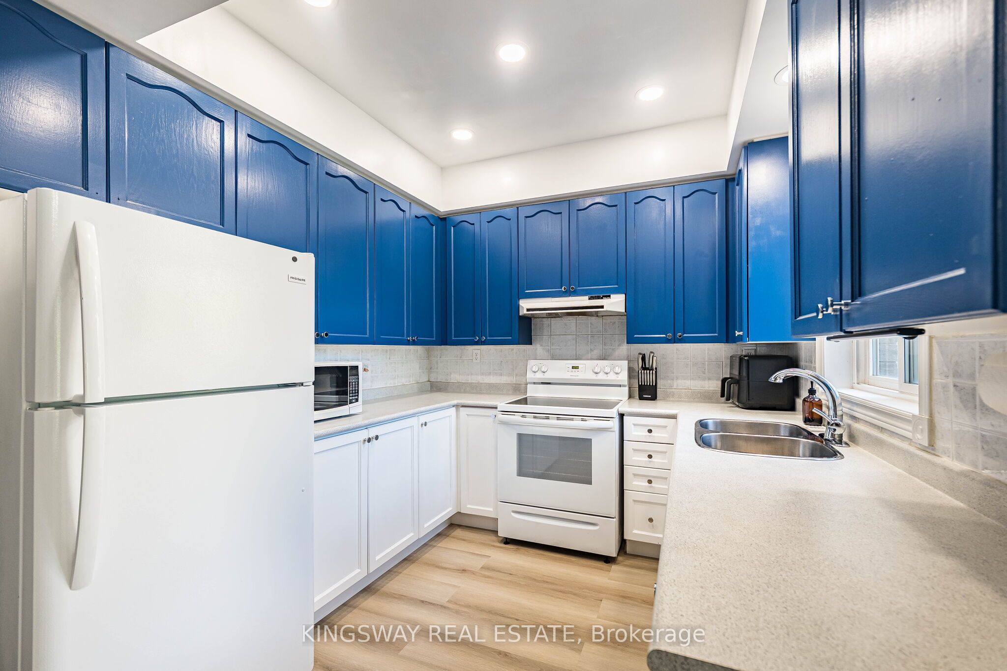 2057 White Dove Circle Property Photo 15