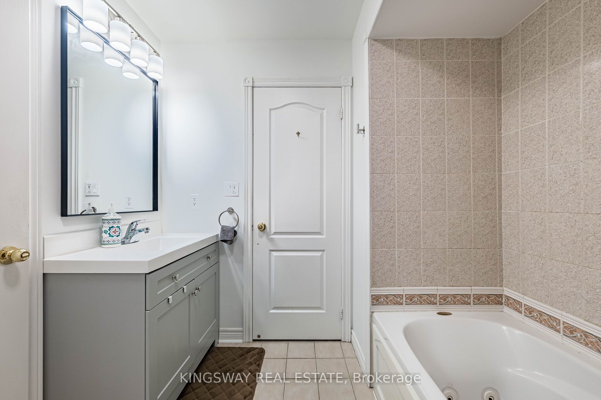 2057 White Dove Circle Property Photo 29