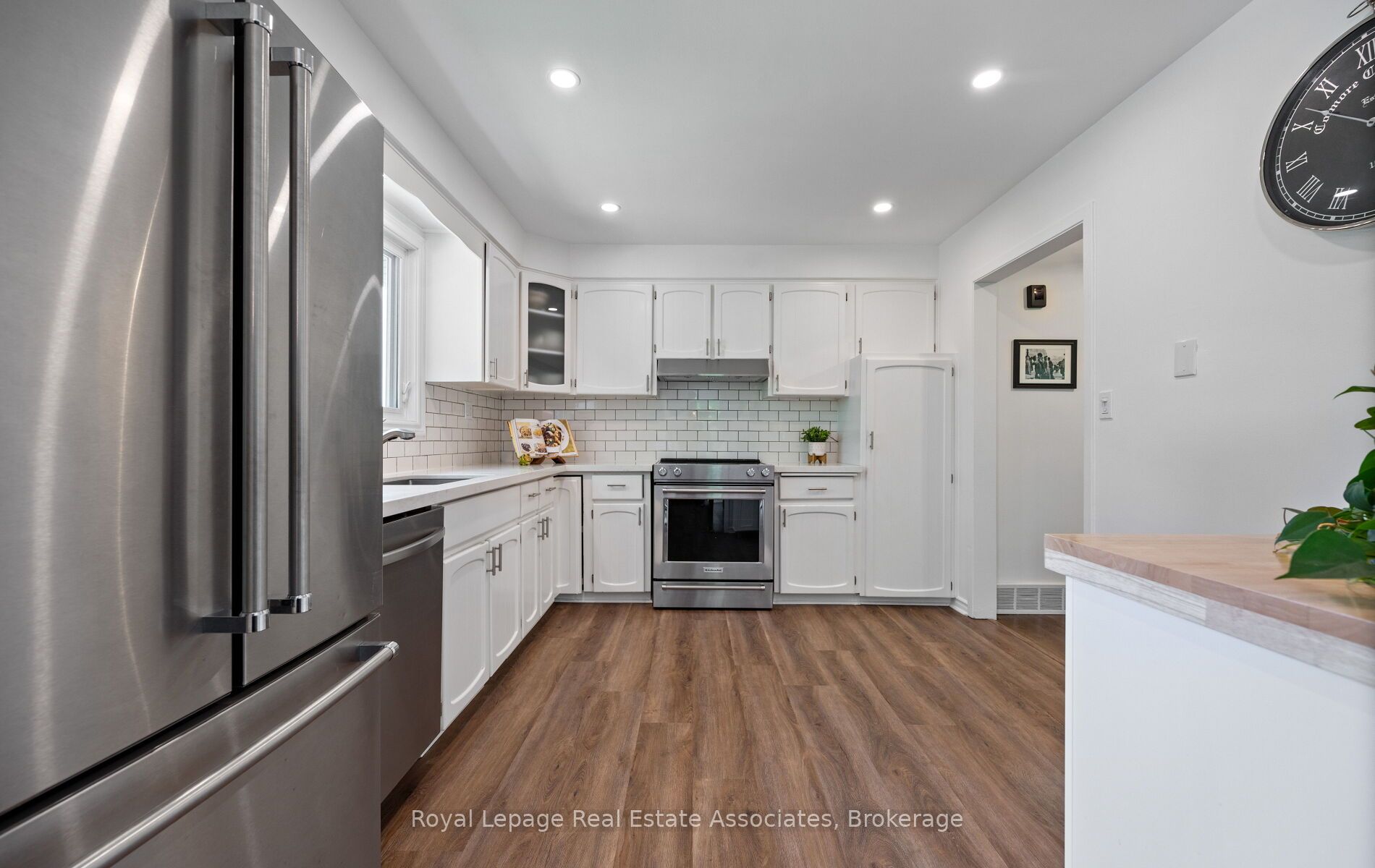 7462 15 Side Road Property Photo 14