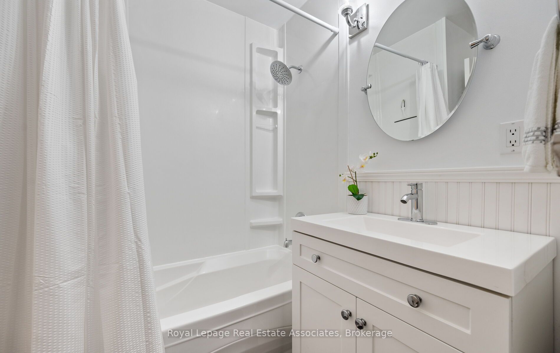 7462 15 Side Road Property Photo 25