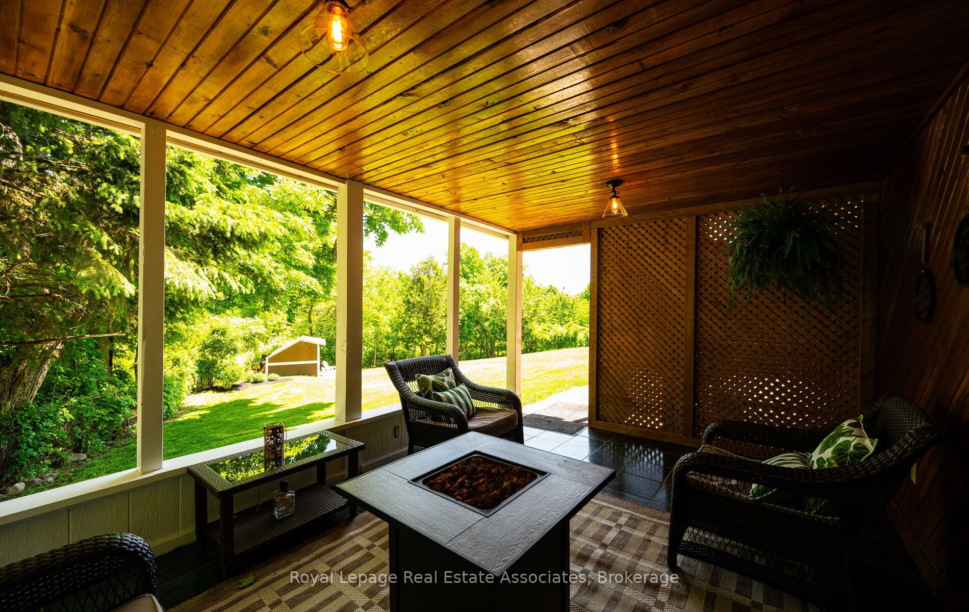 7462 15 Side Road Property Photo 39
