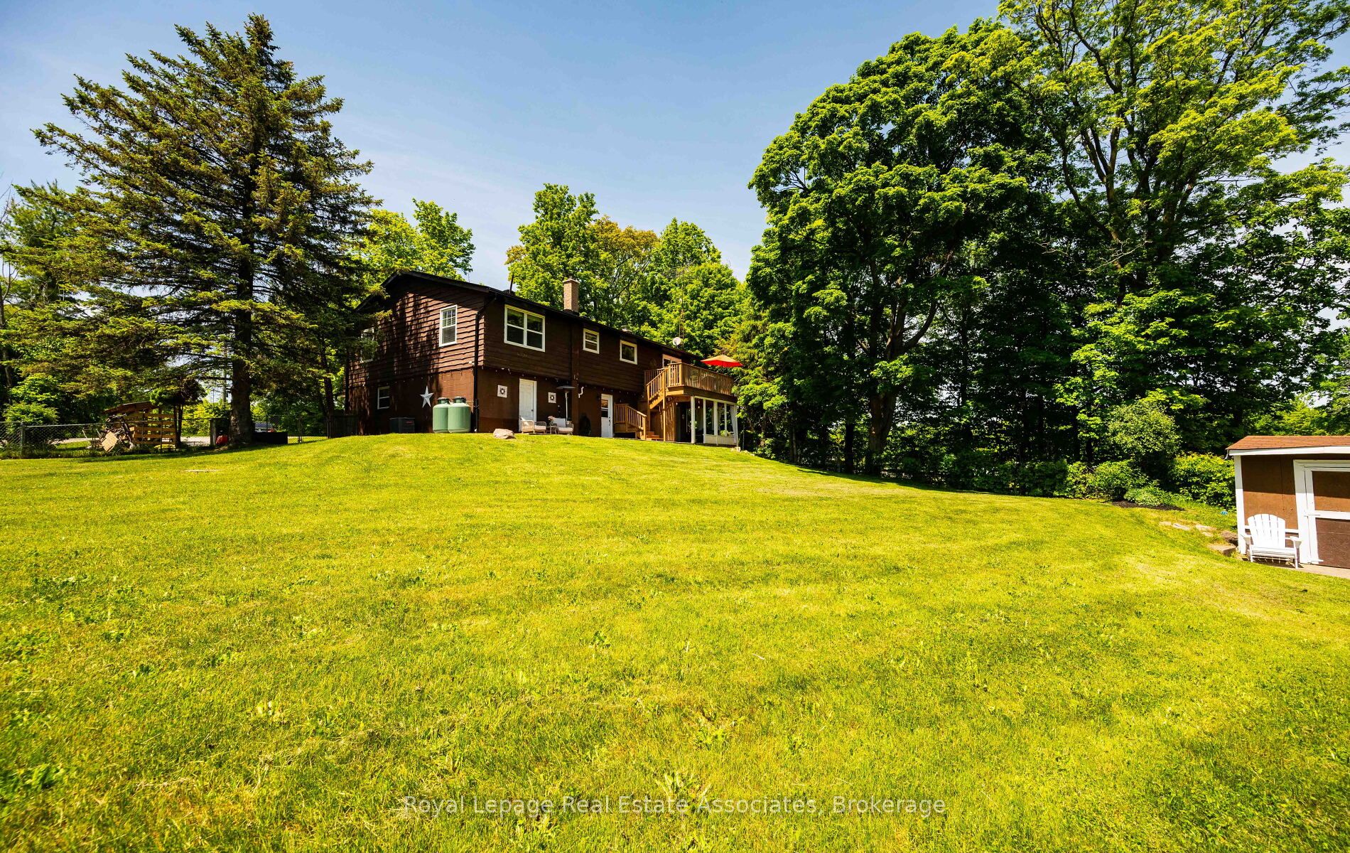 7462 15 Side Road Property Photo 44