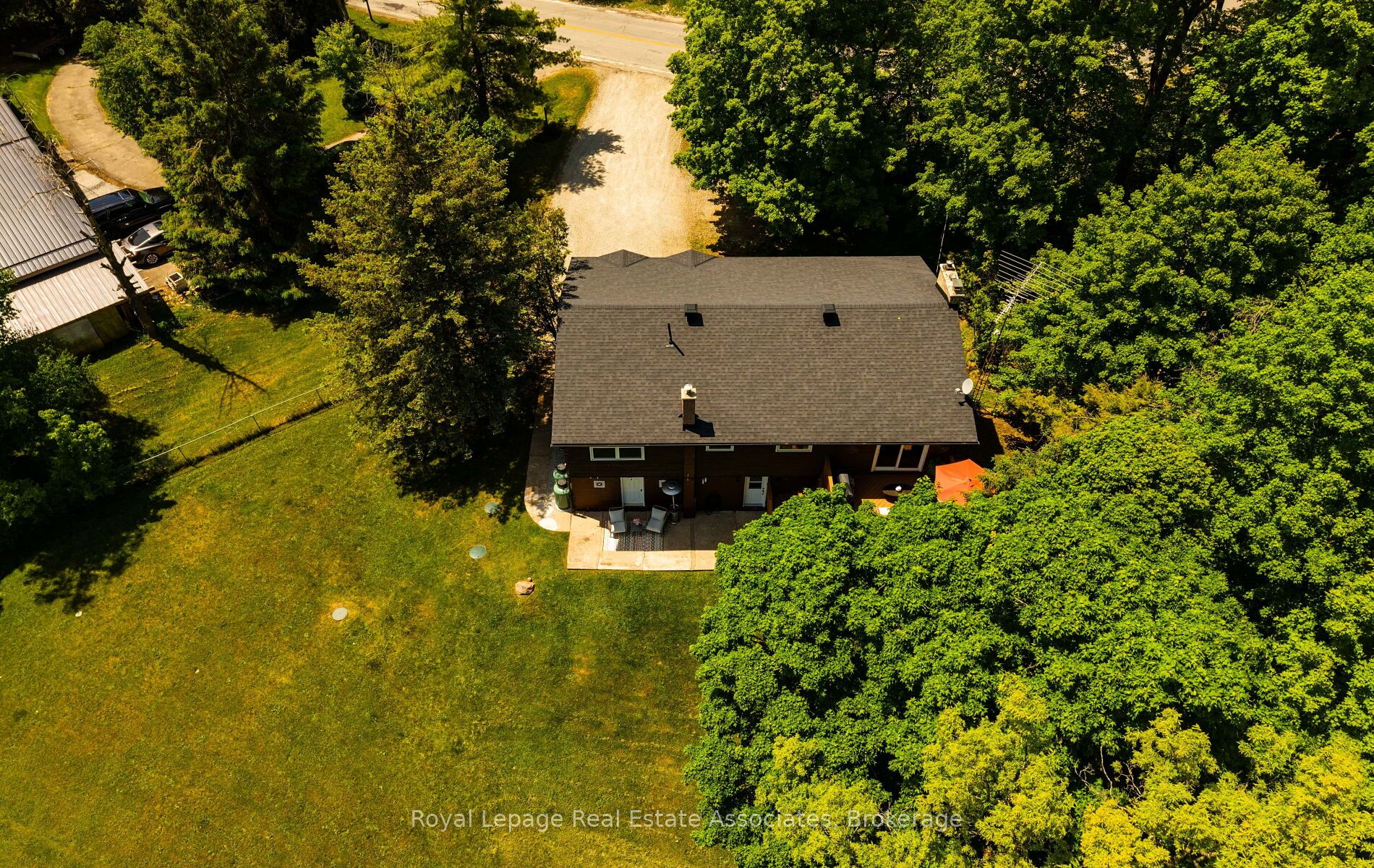 7462 15 Side Road Property Photo 46