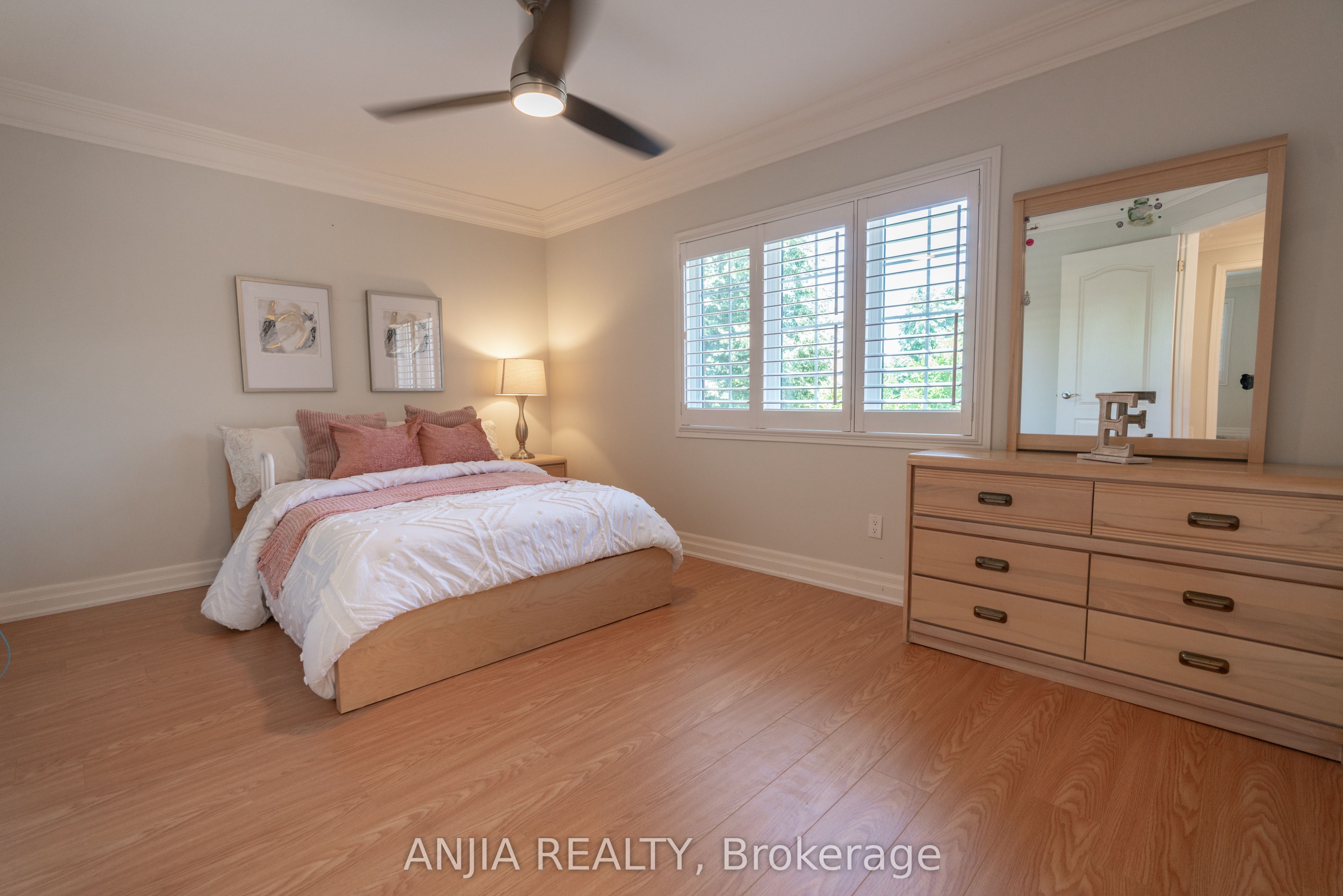2410 Eden Valley Drive Property Photo 21