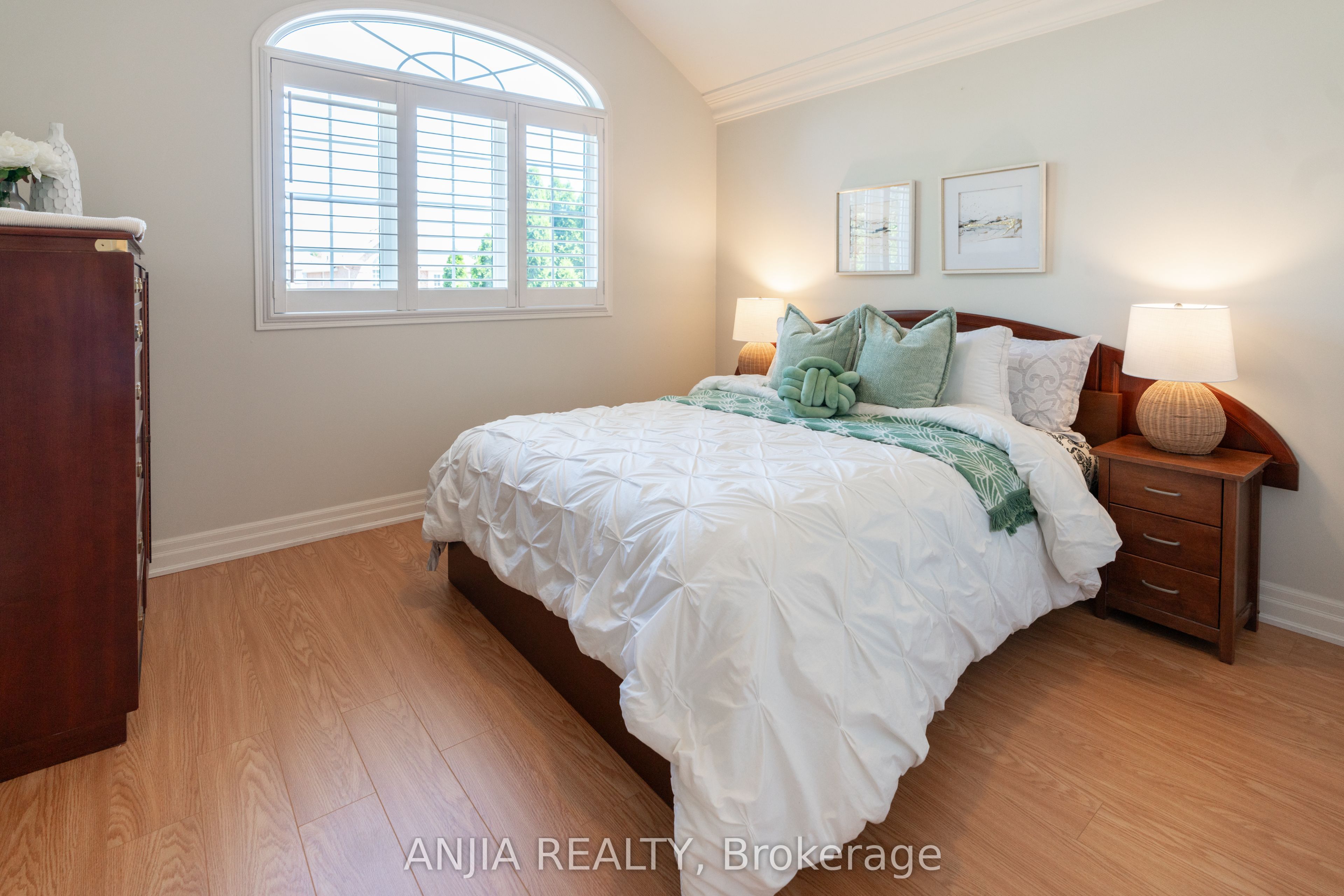 2410 Eden Valley Drive Property Photo 23