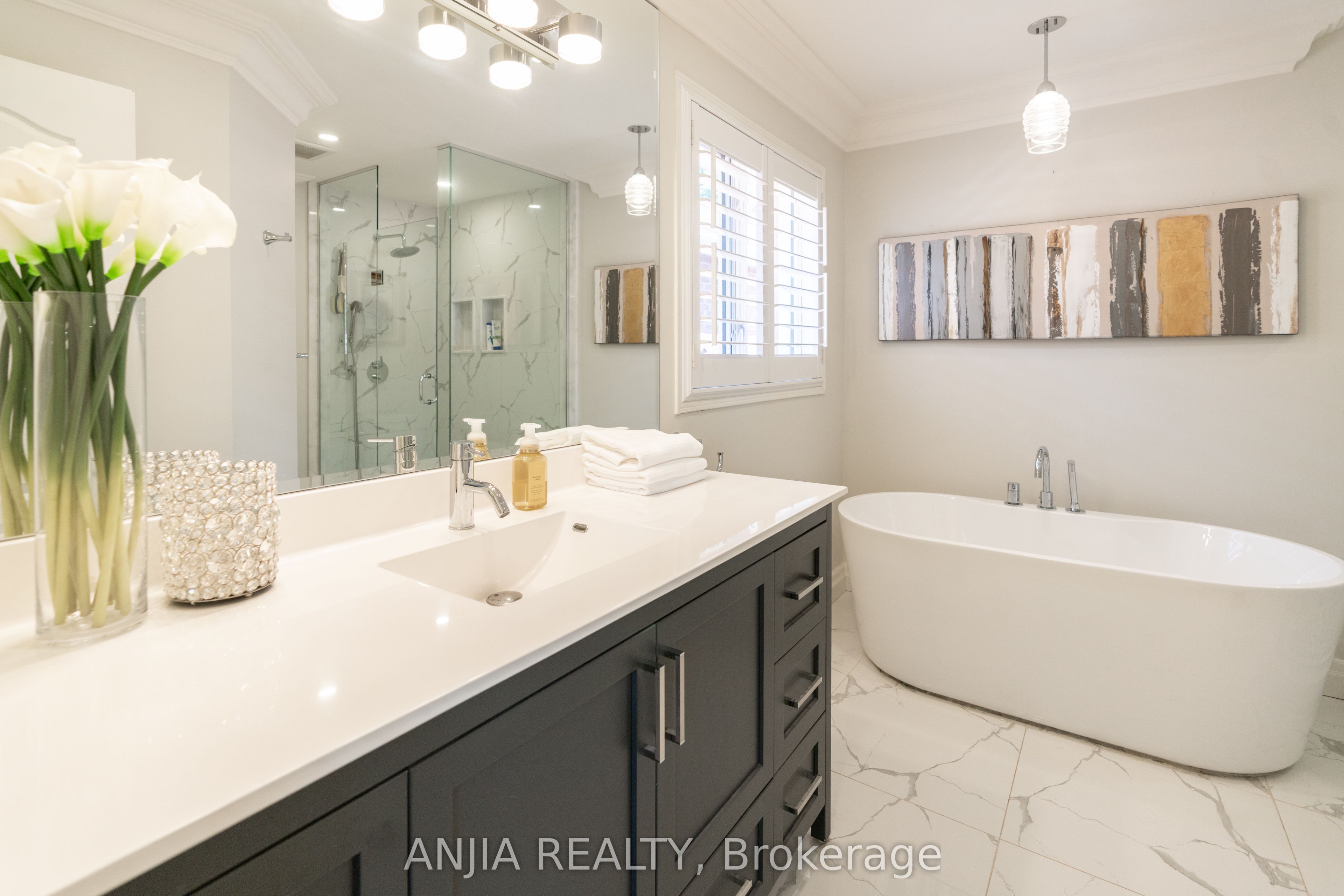 2410 Eden Valley Drive Property Photo 27