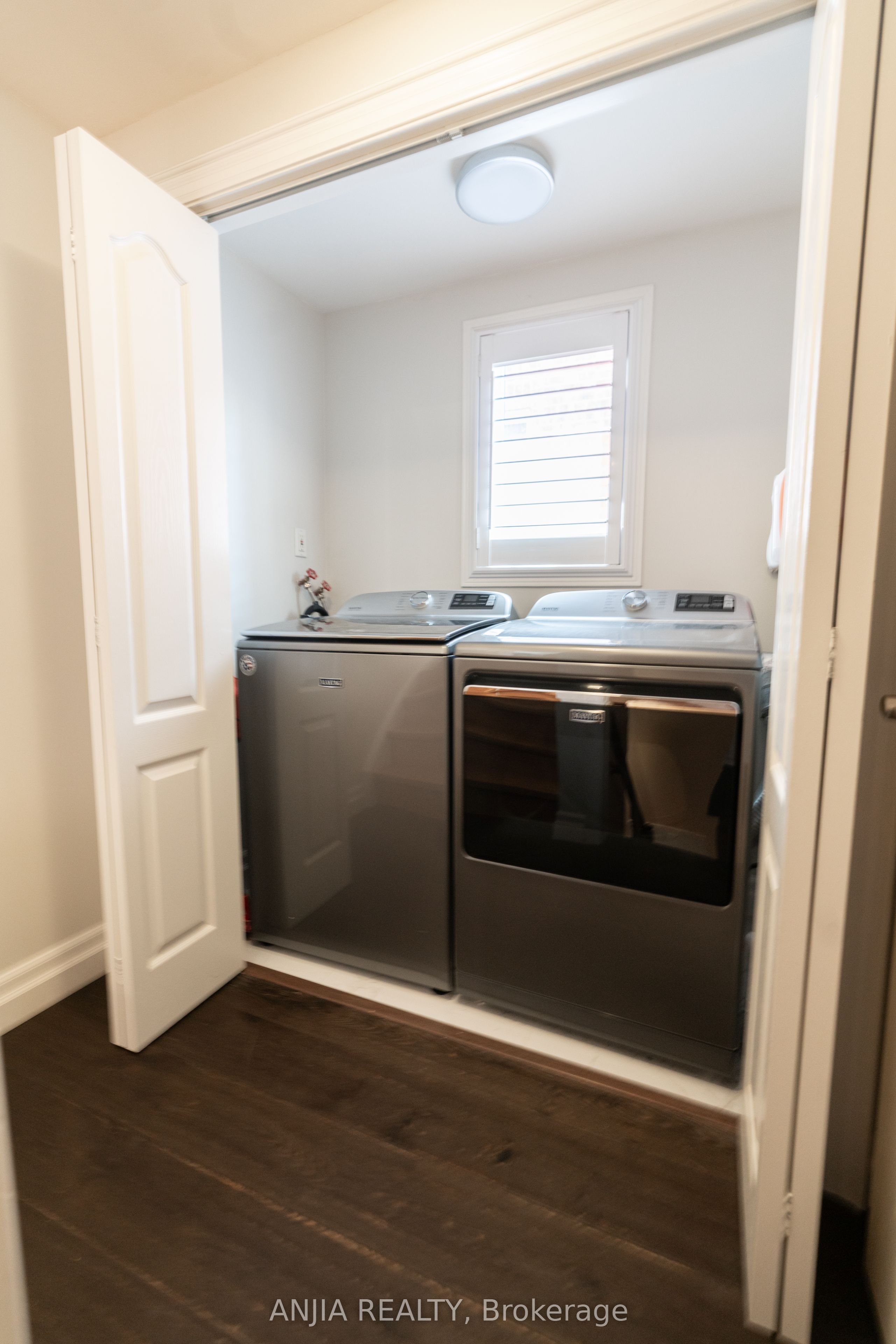 2410 Eden Valley Drive Property Photo 33