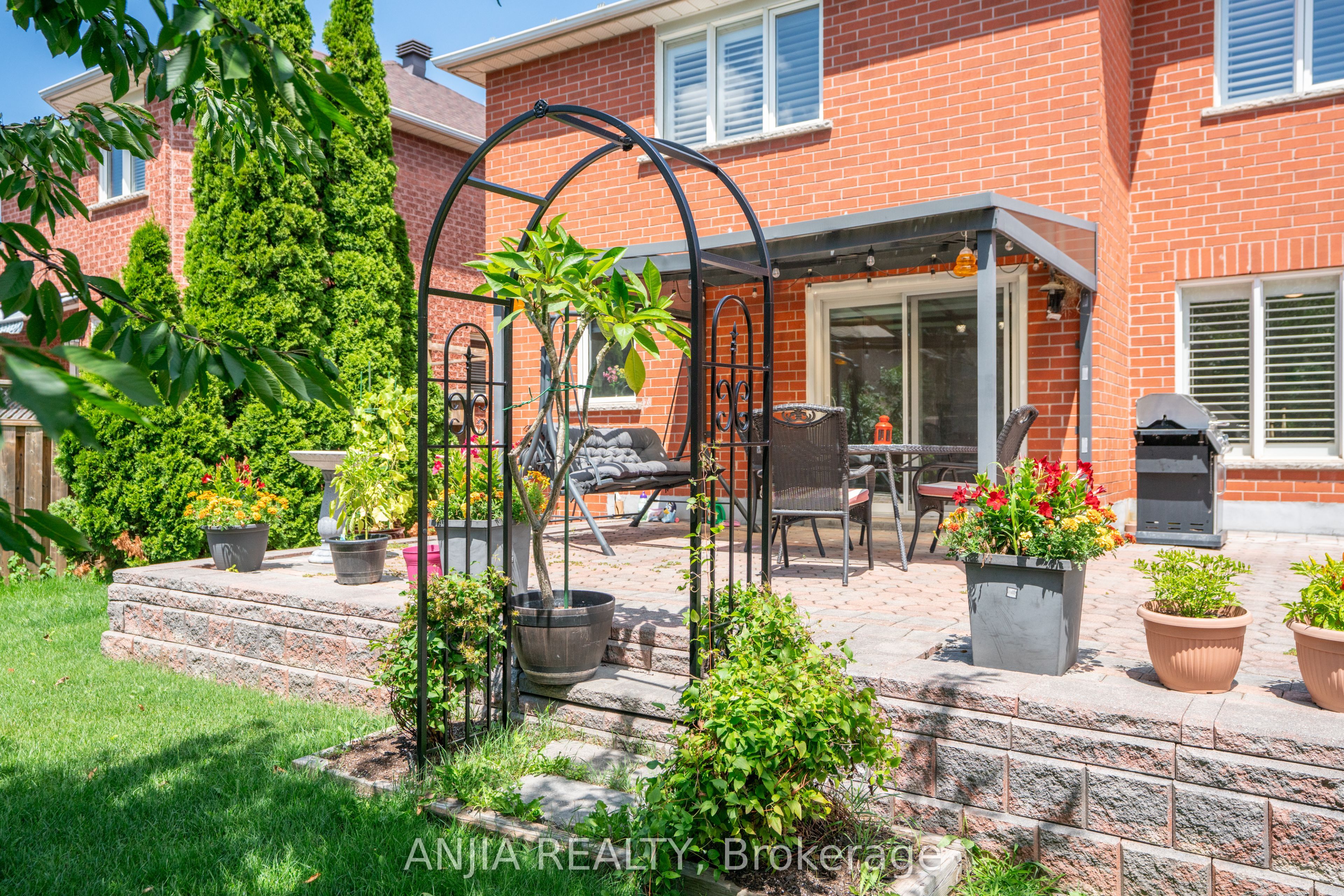 2410 Eden Valley Drive Property Photo 35
