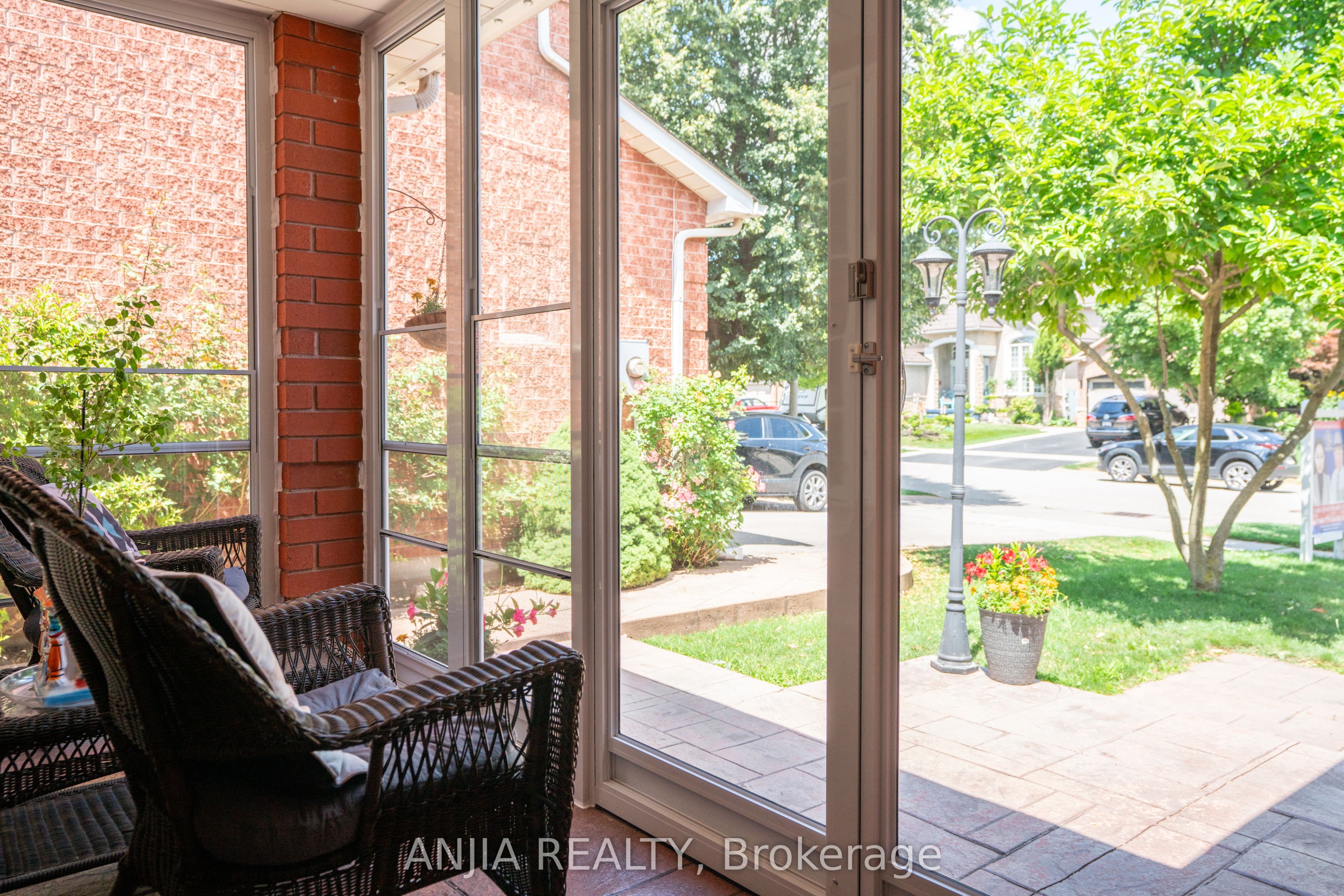 2410 Eden Valley Drive Property Photo 40