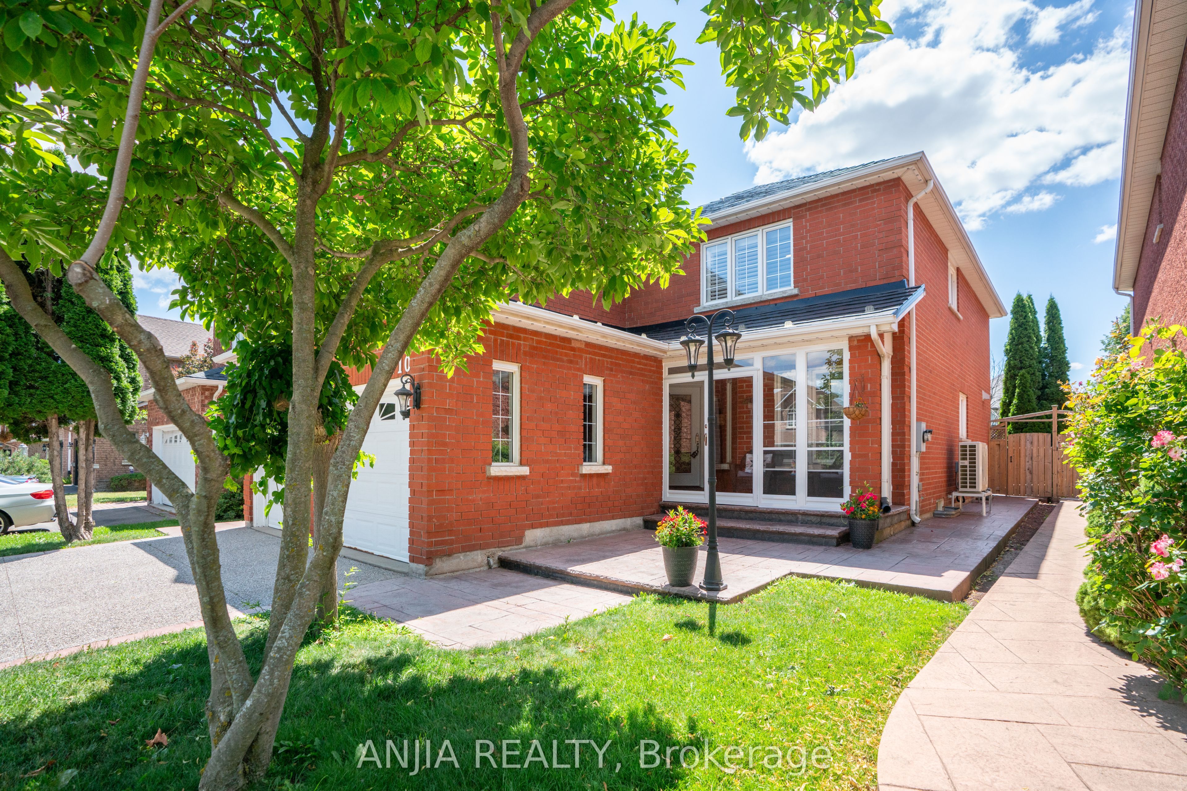 2410 Eden Valley Drive Property Photo 41