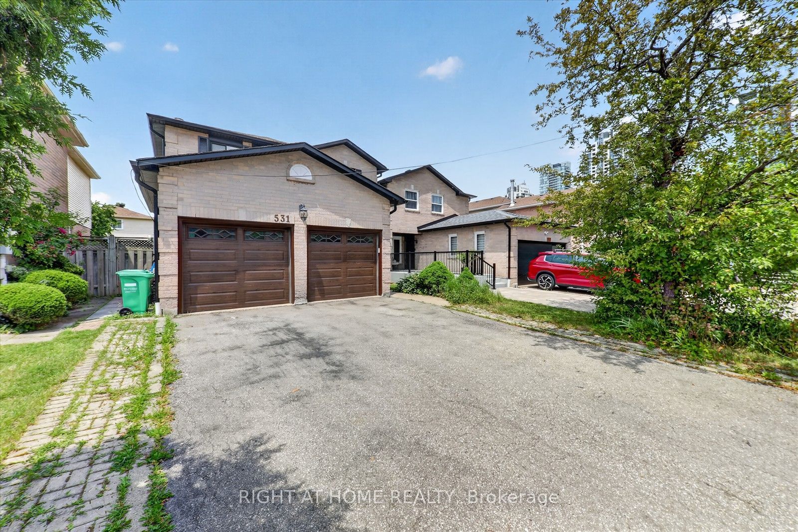 531 Wallenberg Crescent Property Photo 3