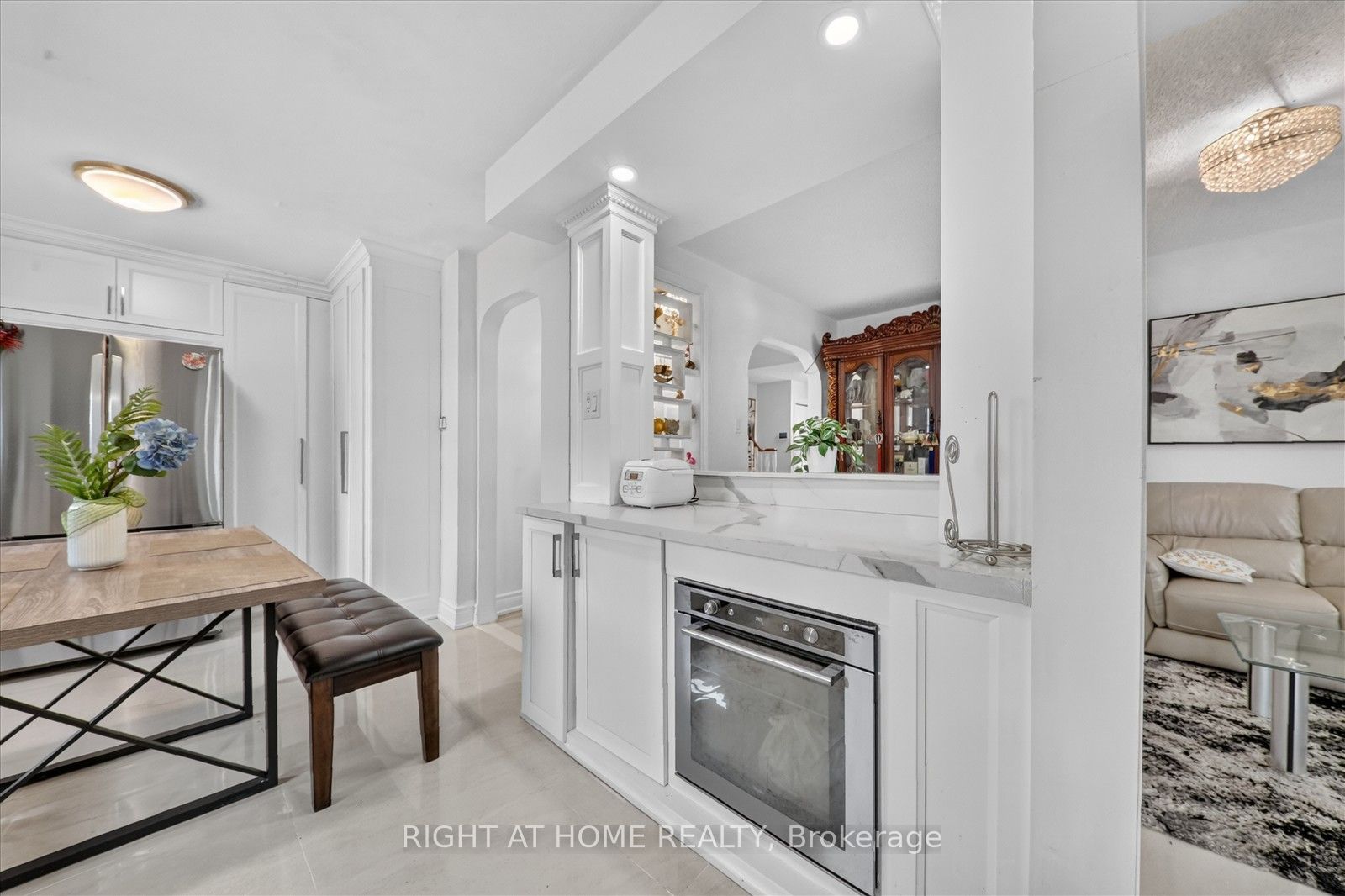 531 Wallenberg Crescent Property Photo 21