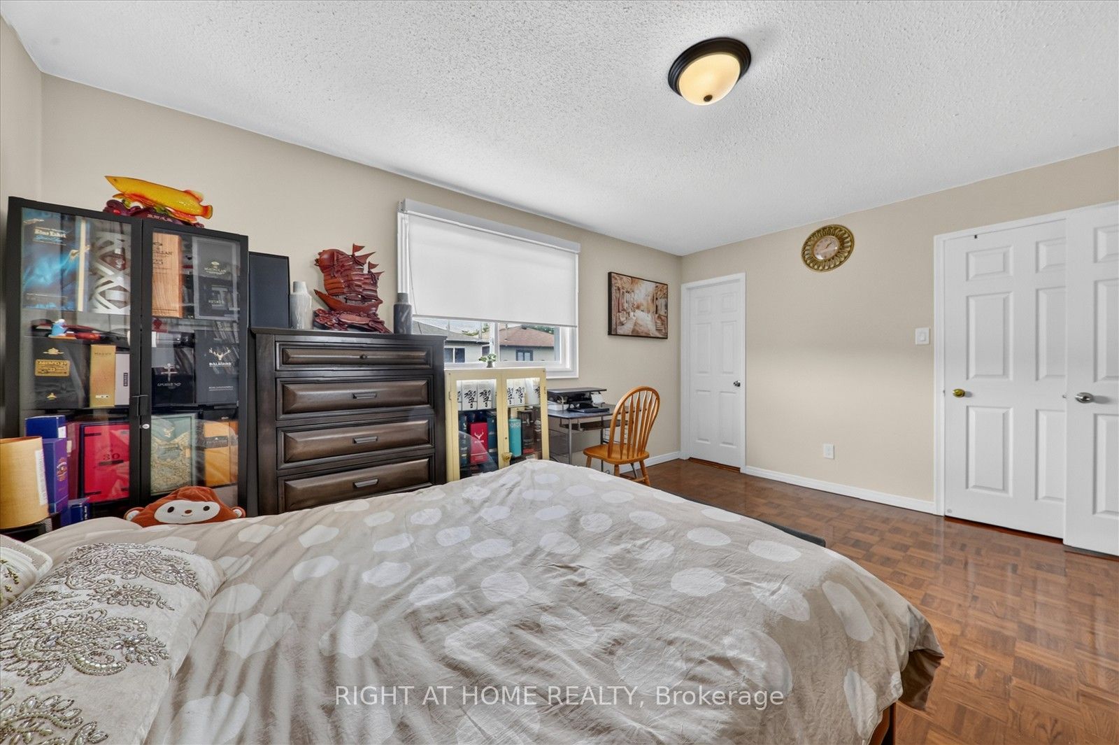 531 Wallenberg Crescent Property Photo 31