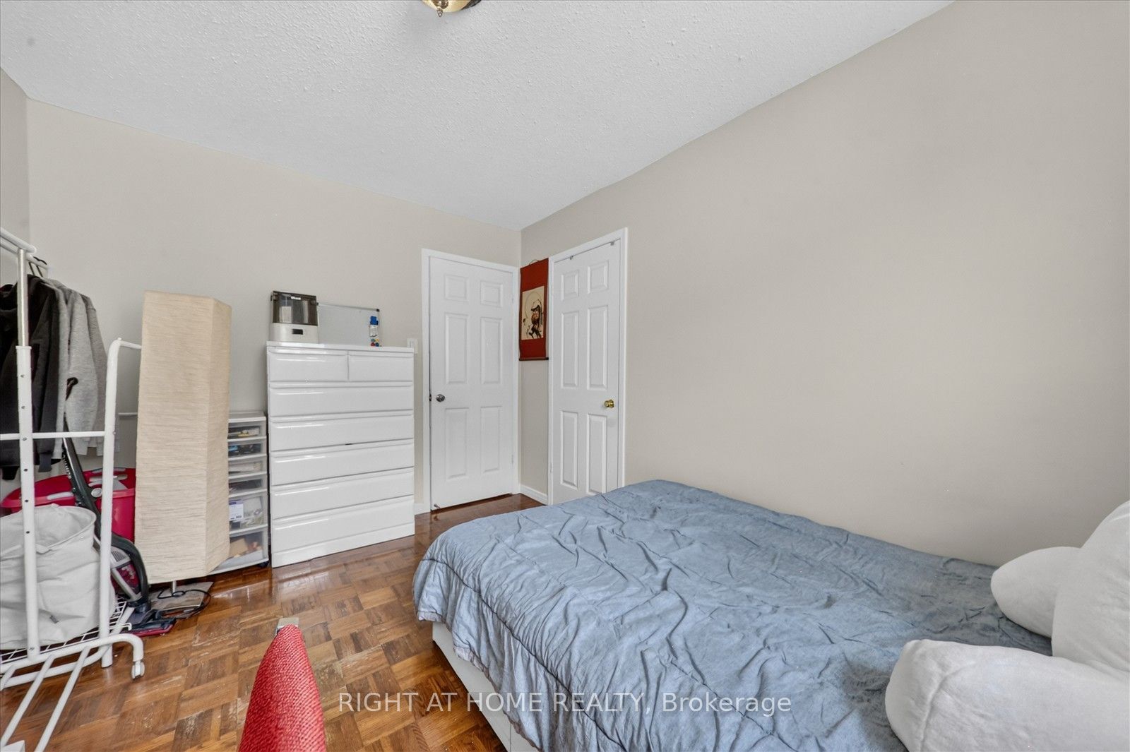 531 Wallenberg Crescent Property Photo 34