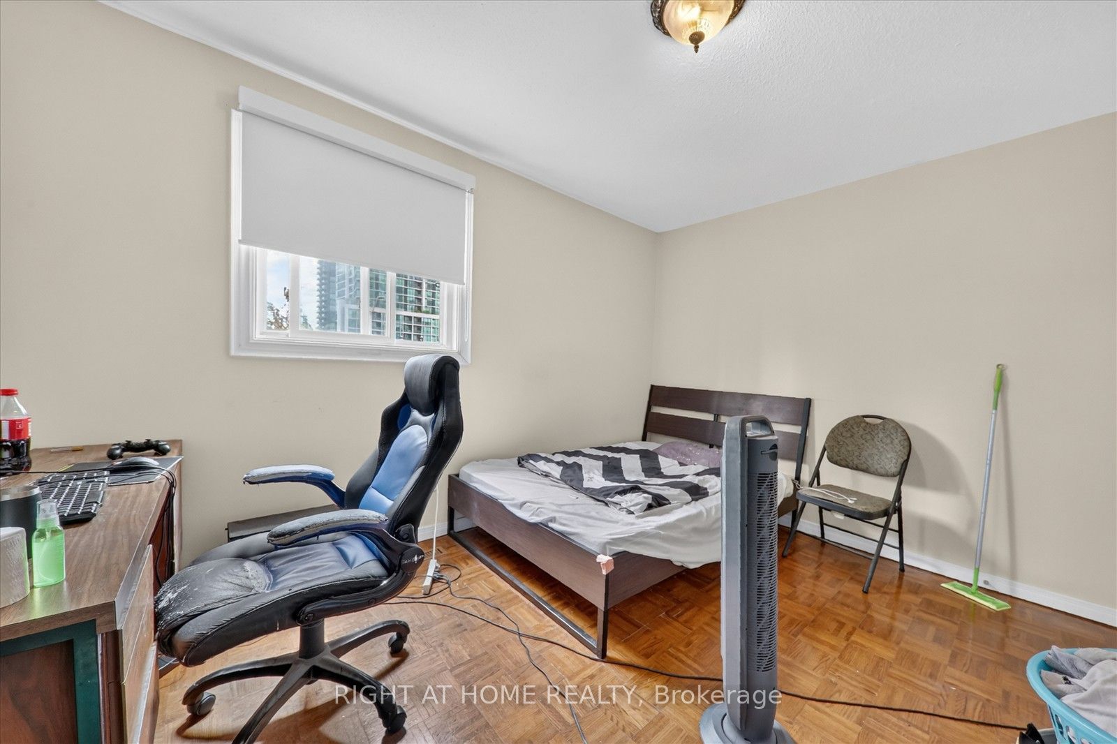 531 Wallenberg Crescent Property Photo 37