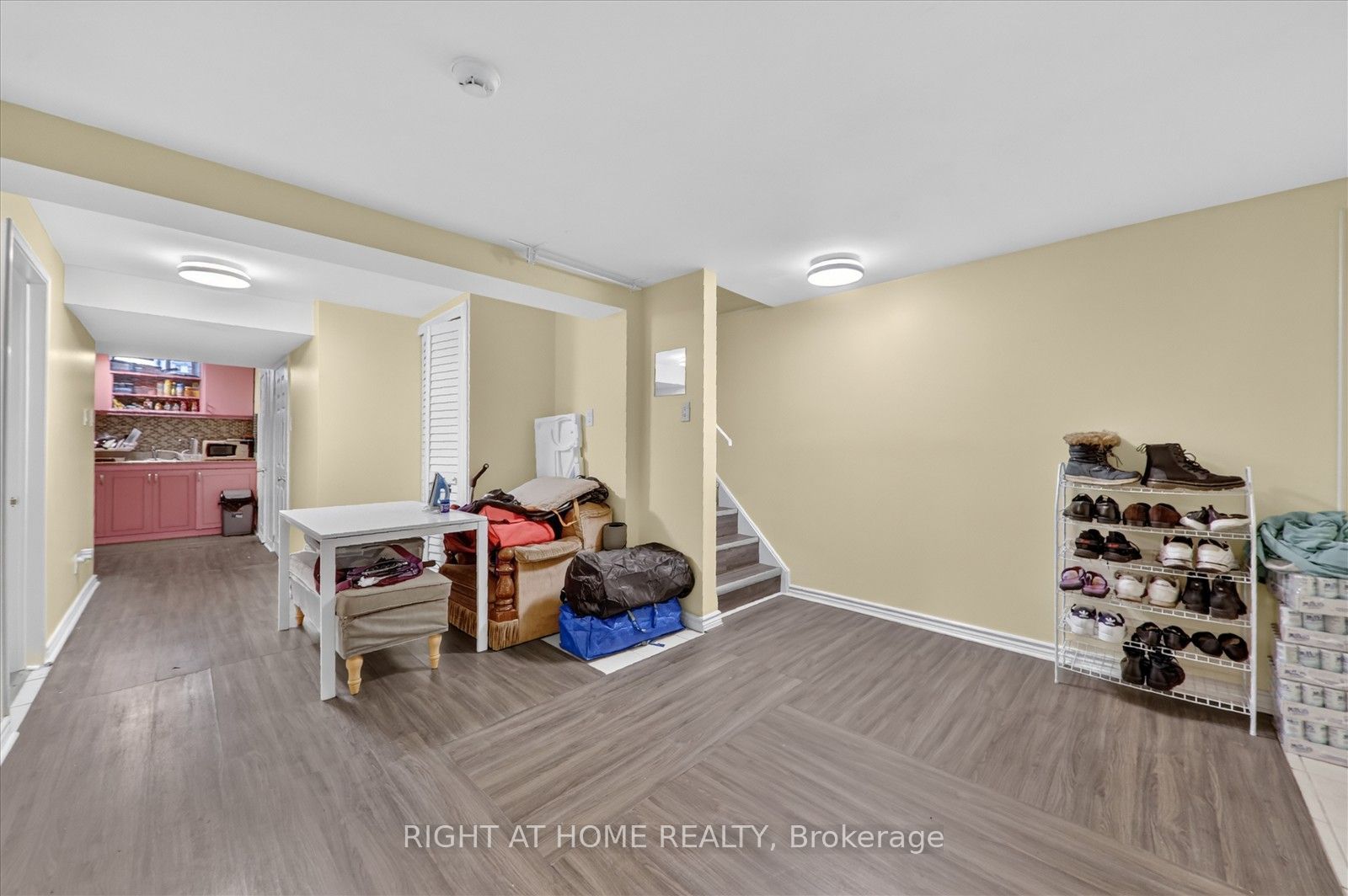 531 Wallenberg Crescent Property Photo 39