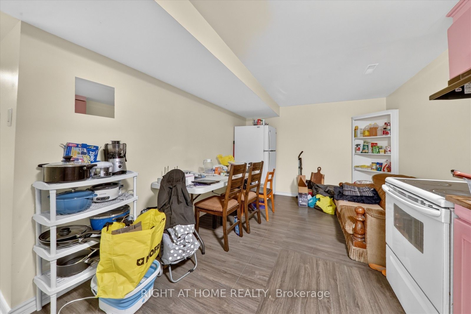 531 Wallenberg Crescent Property Photo 41