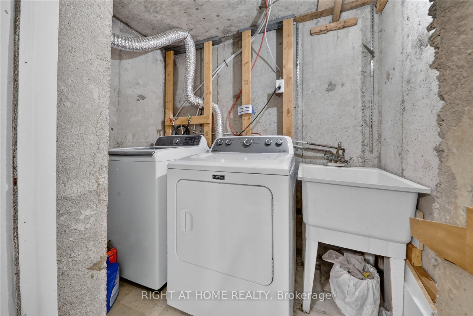 531 Wallenberg Crescent Property Photo 47