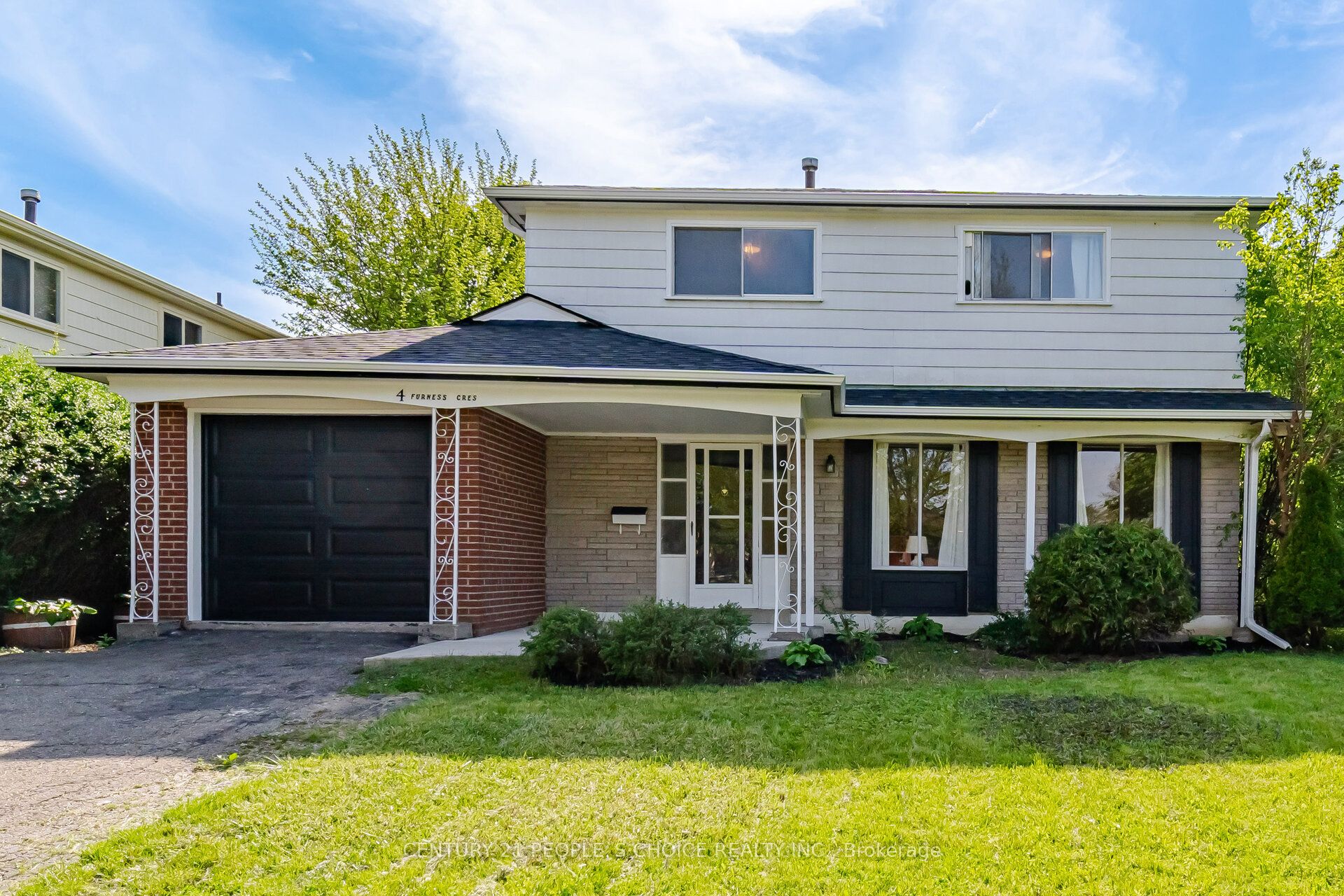 4 Furness Crescent