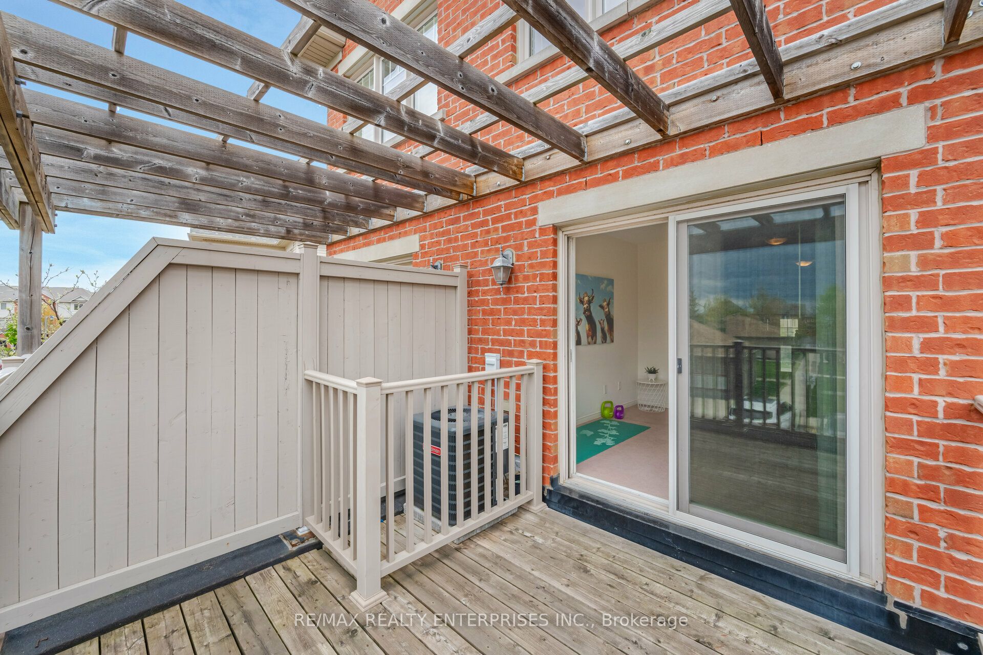 3375 Thomas Street 3 Property Photo 10
