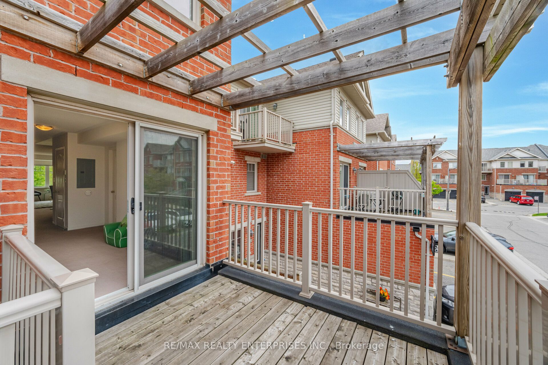 3375 Thomas Street 3 Property Photo 11