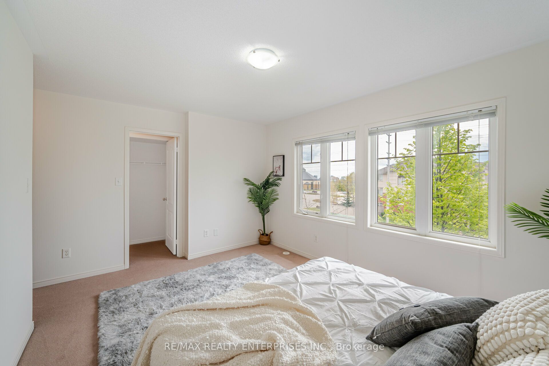 3375 Thomas Street 3 Property Photo 15