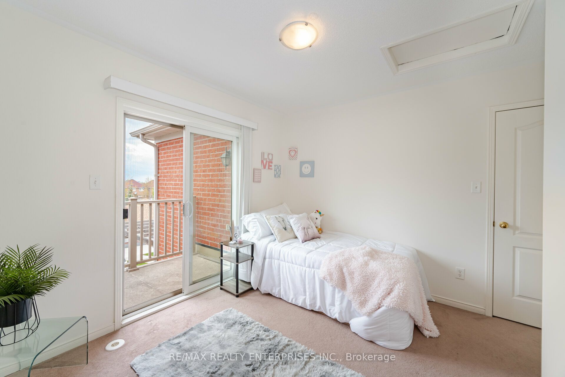 3375 Thomas Street 3 Property Photo 18