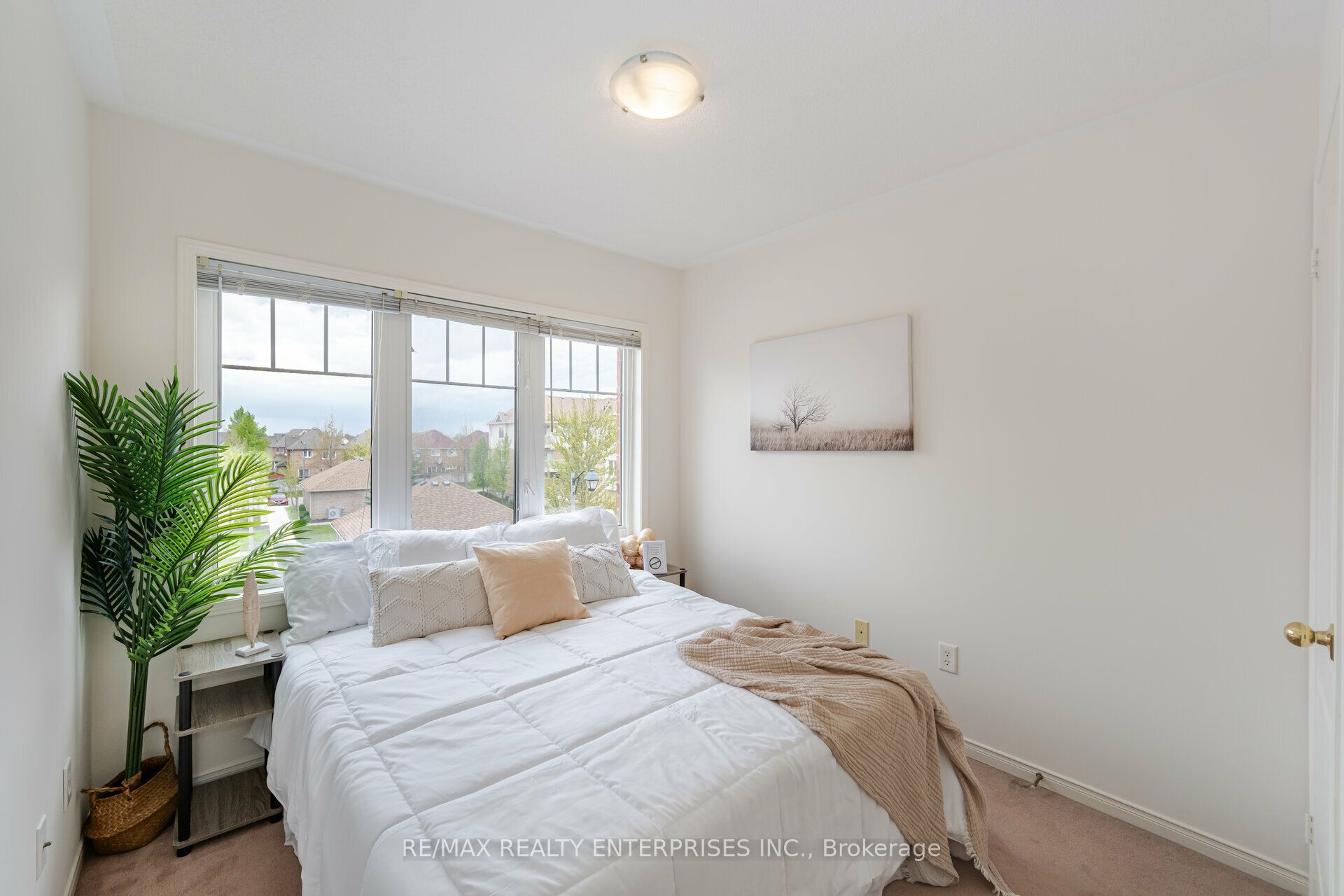 3375 Thomas Street 3 Property Photo 20