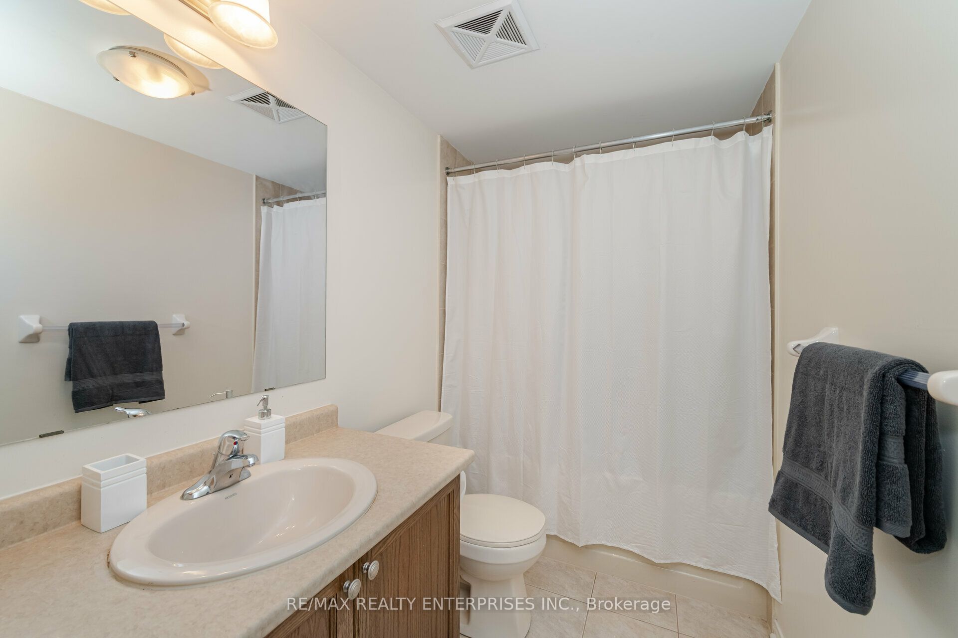 3375 Thomas Street 3 Property Photo 21