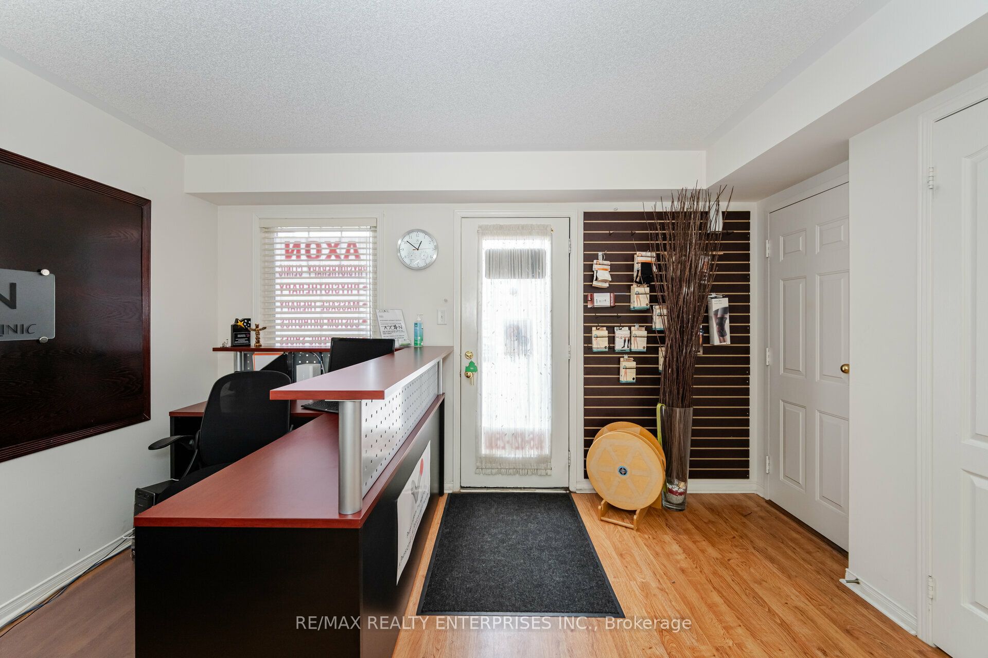 3375 Thomas Street 3 Property Photo 1