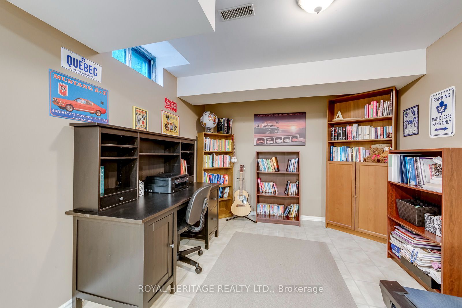 1451 Ravensmoor Crescent Property Photo 37