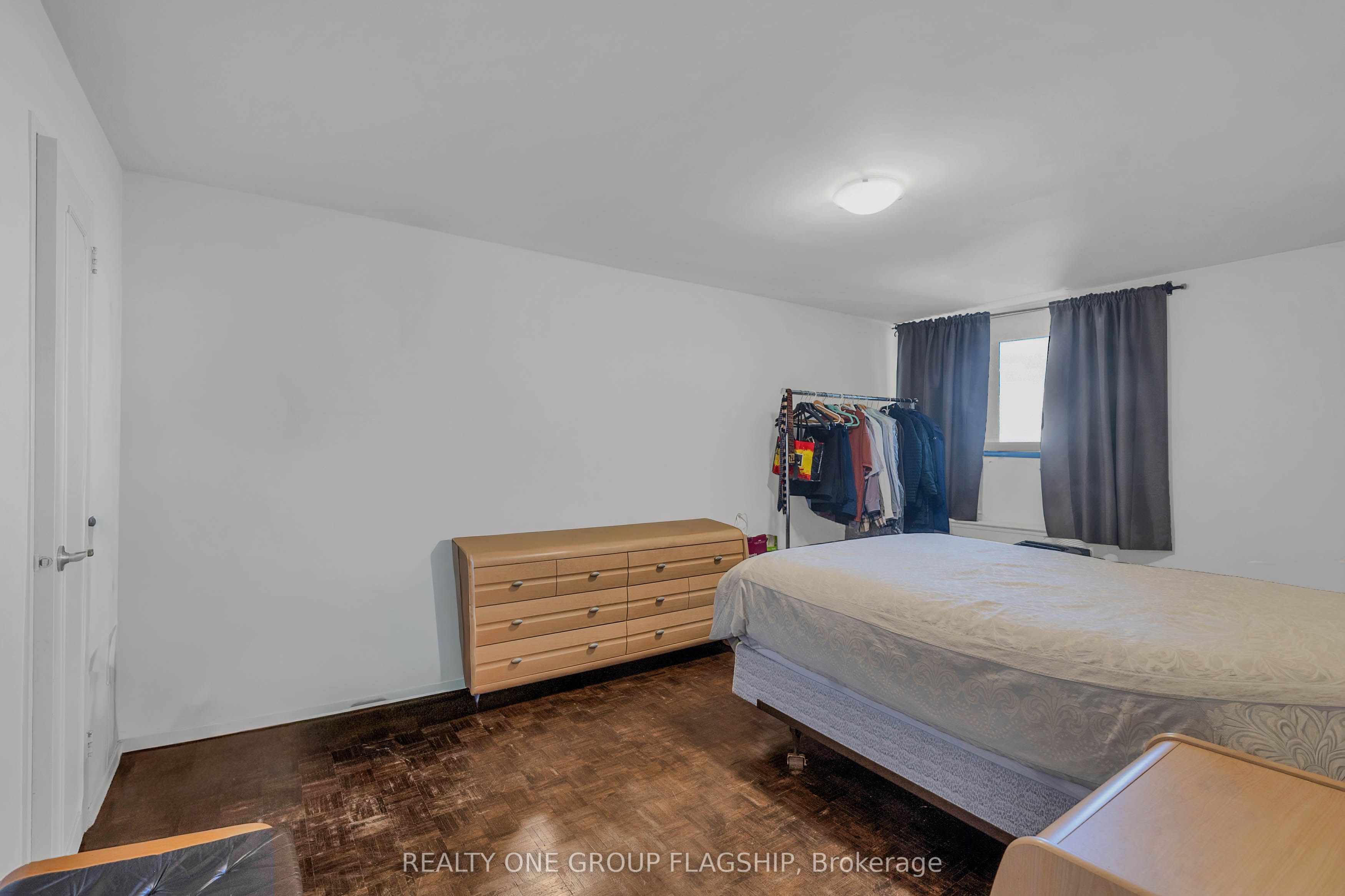 61 Richview Road 1401 Property Photo 12