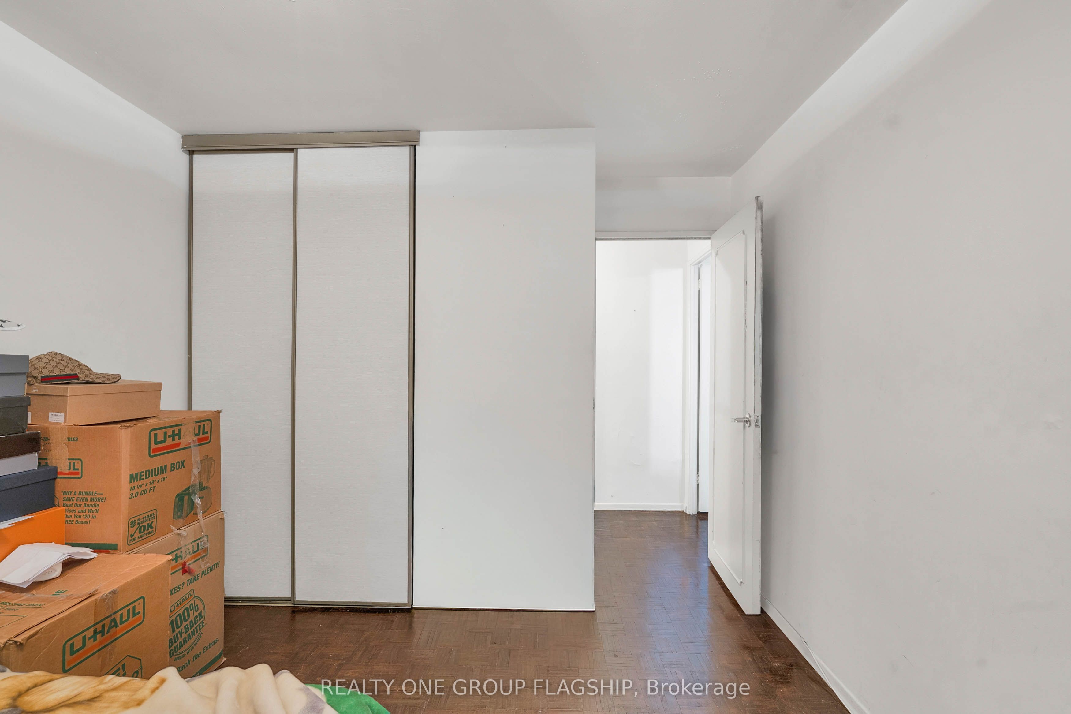 61 Richview Road 1401 Property Photo 13